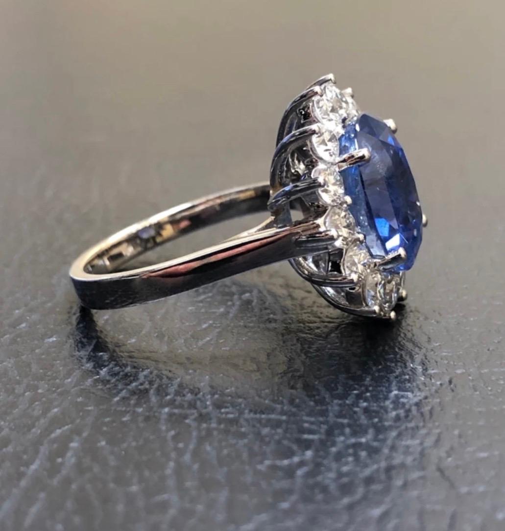 Oval Cut 18K Gold GIA Certified 7.69 Carat No Heat Ceylon Blue Sapphire Engagement Ring For Sale
