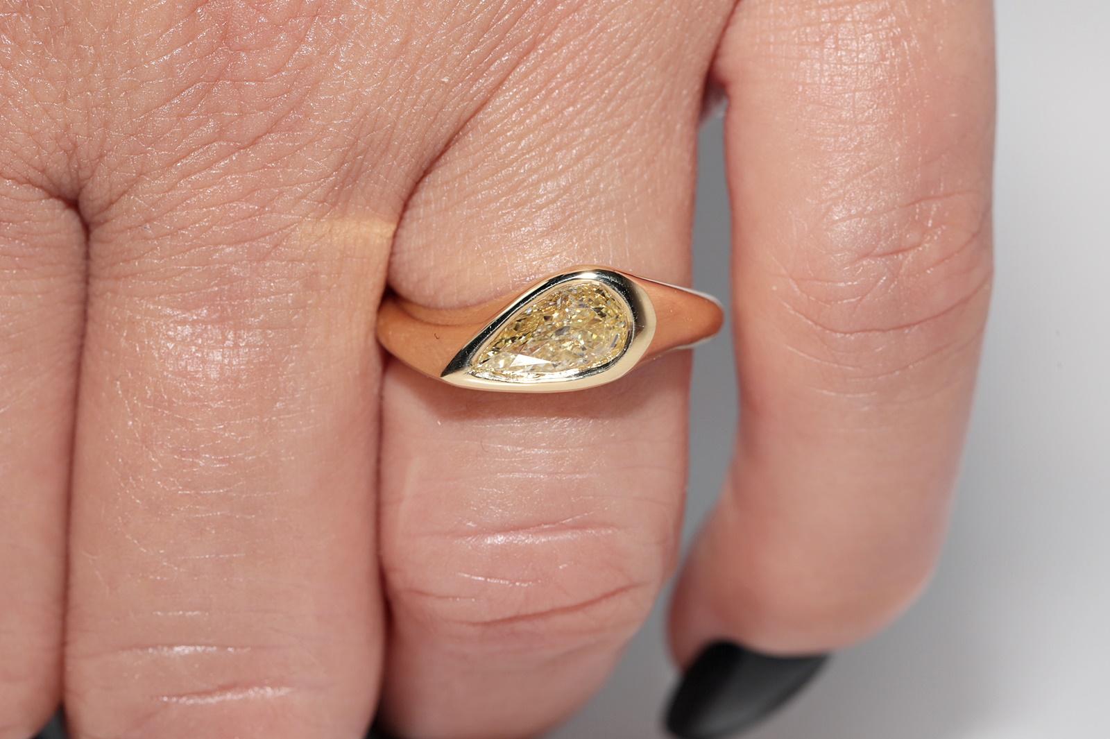 Anello solitario con diamante taglio a pera in oro 18 carati certificato GIA con colore naturale chiaro e fantasia in vendita 12