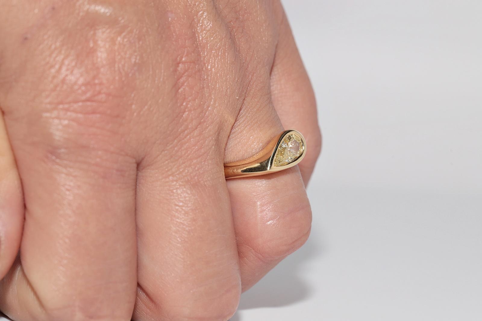 Anello solitario con diamante taglio a pera in oro 18 carati certificato GIA con colore naturale chiaro e fantasia in vendita 13