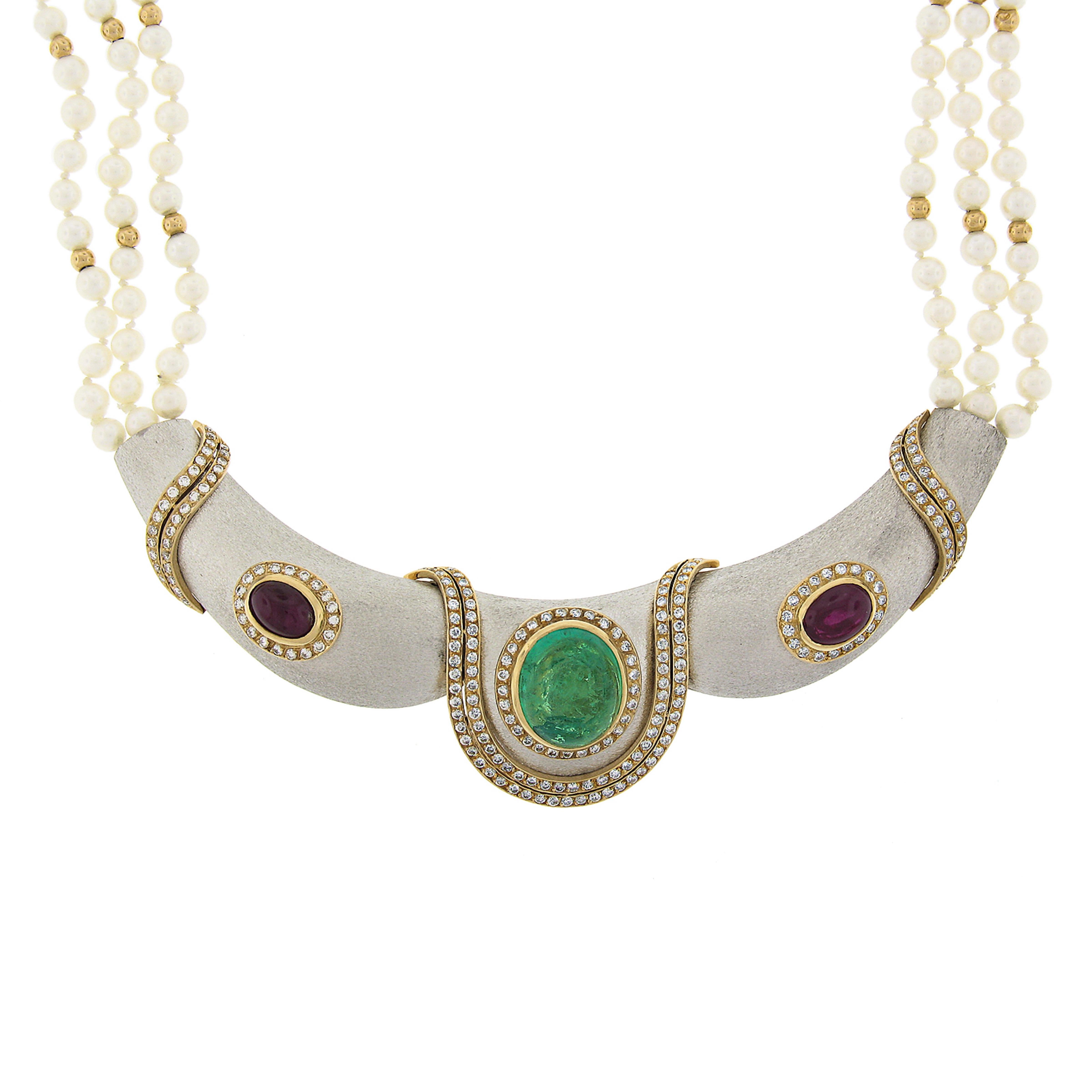 18 Karat Gold GIA kolumbianischer Smaragd & Rubin Diamant Dreireihige Perlen-Halskette Damen im Angebot