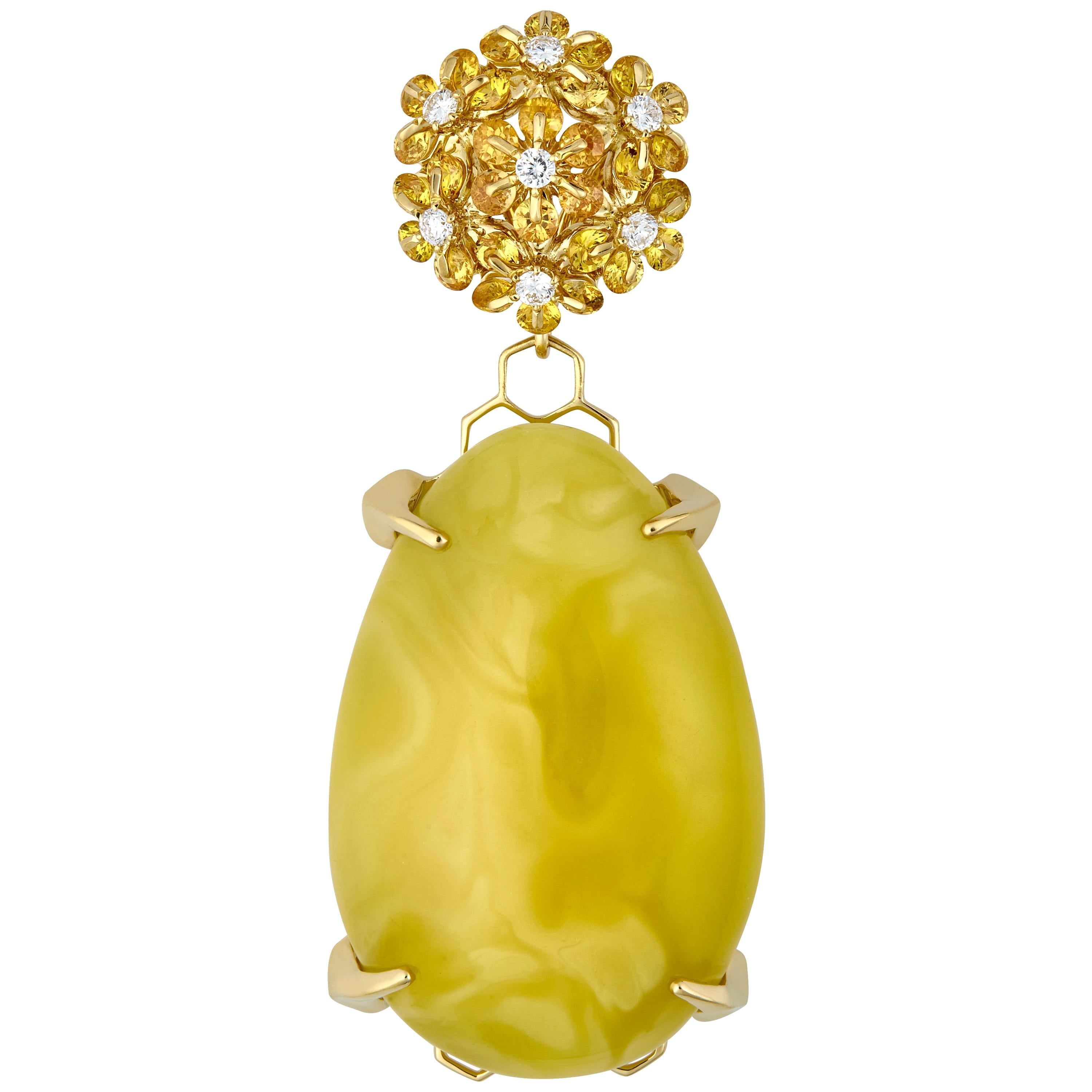 Pendentif en or 18 carats avec saphir doré et ambre naturel des mers de la Baltice en vente