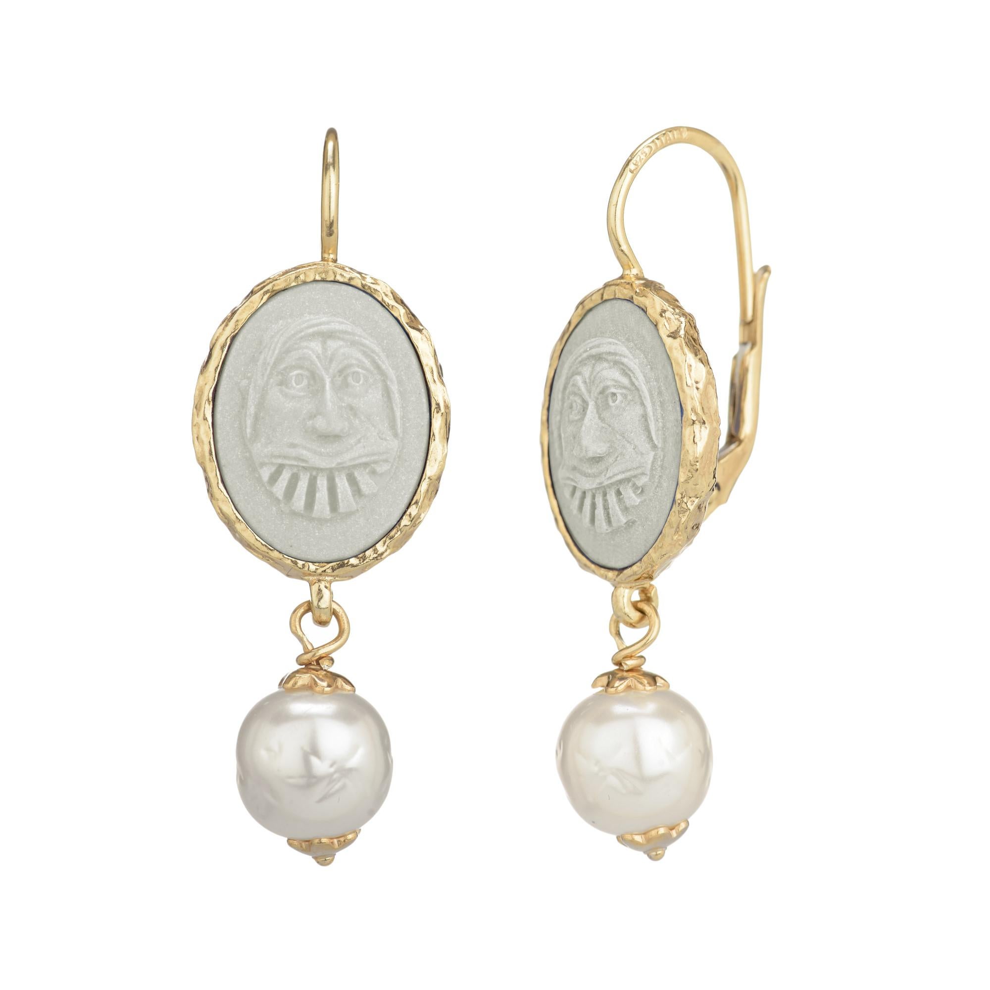 Beautifully hand crafted porcelain cameo earrings mounted in 18k gold vermeil showcasing a pair of Greek masks in ancient greek theatre and enriched by two elegant baroque pearls. In times past, cameos were mainly made of shells, hardstones, coral