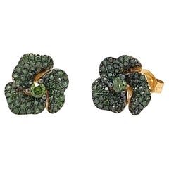 18K Gold Green Diamond Flower Earrings