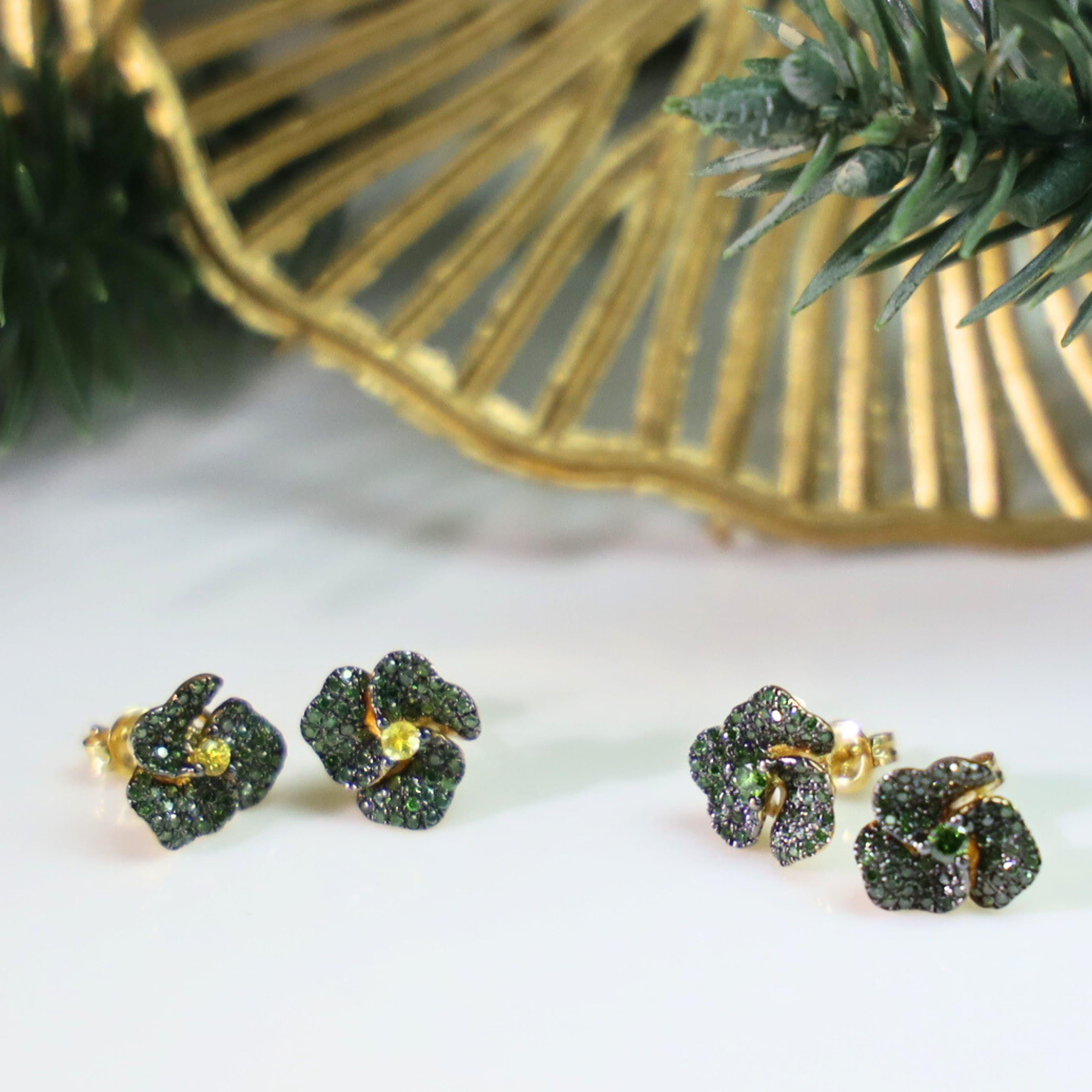 Women's or Men's 18K Gold Green Diamond & Yellow Sapphire Flower Earrings