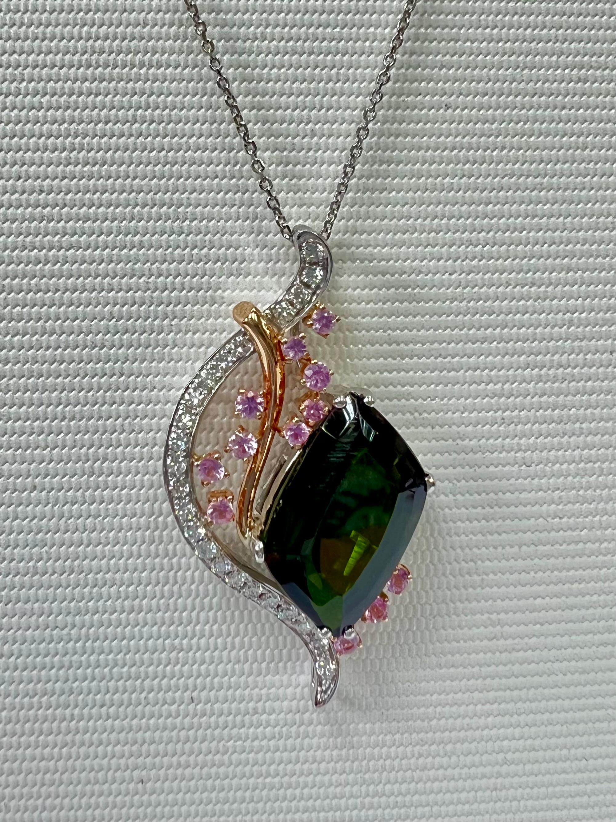 18K Gold, Green Tourmaline 5.45 Carat, Pink Sapphire & Diamond Pendant For Sale 5