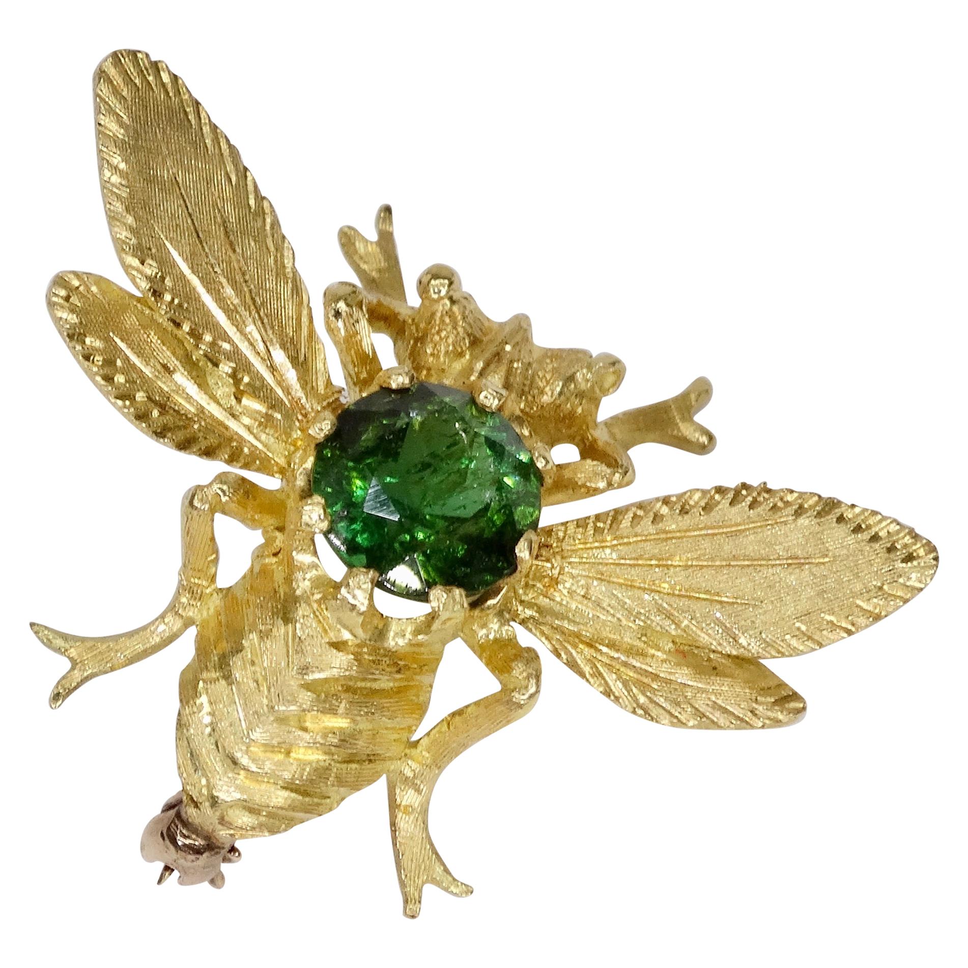 18k Gold Green Tourmaline Bee Pin For Sale