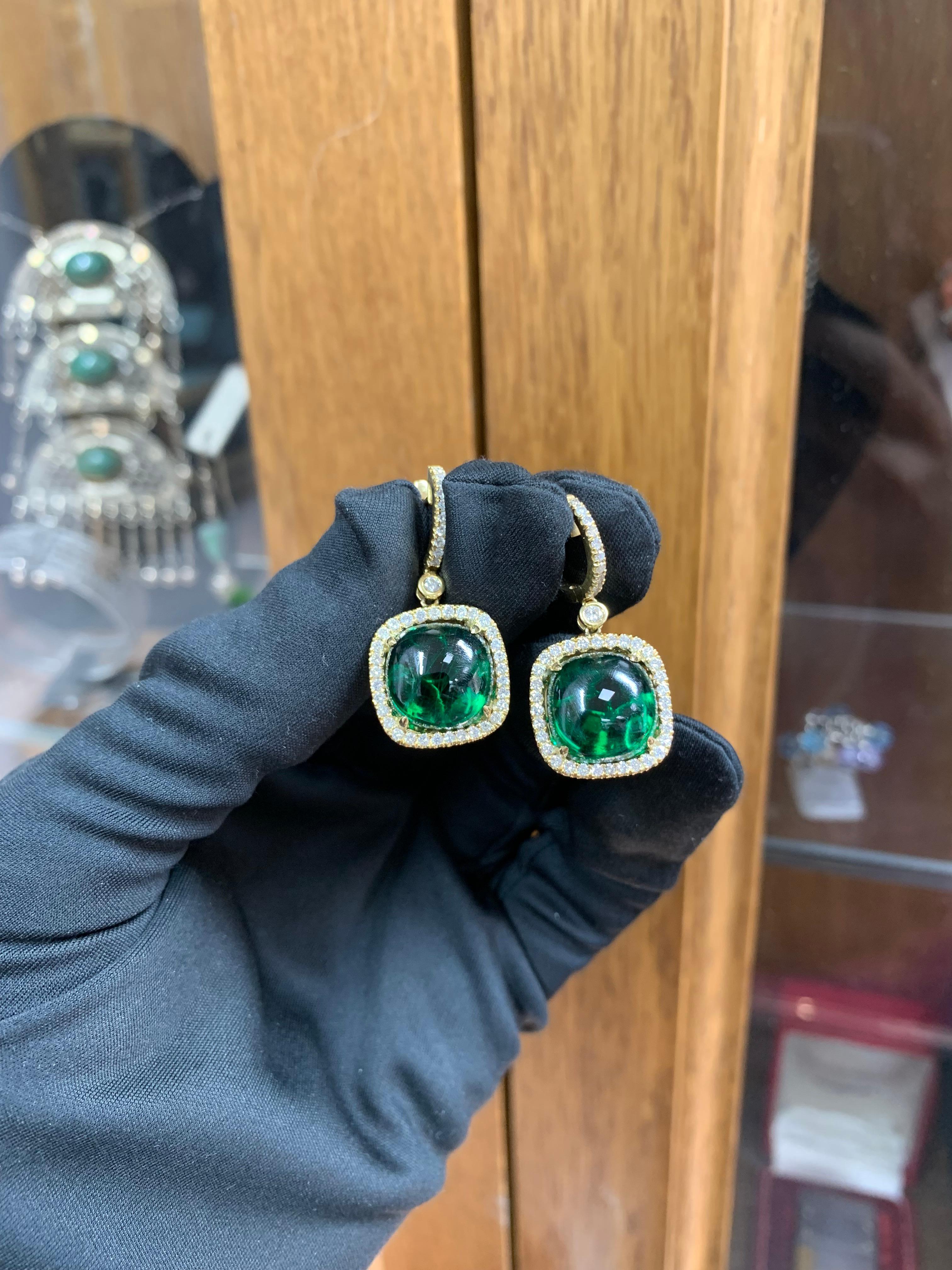 18k Gold Green Tourmaline & Diamond Earrings For Sale 1