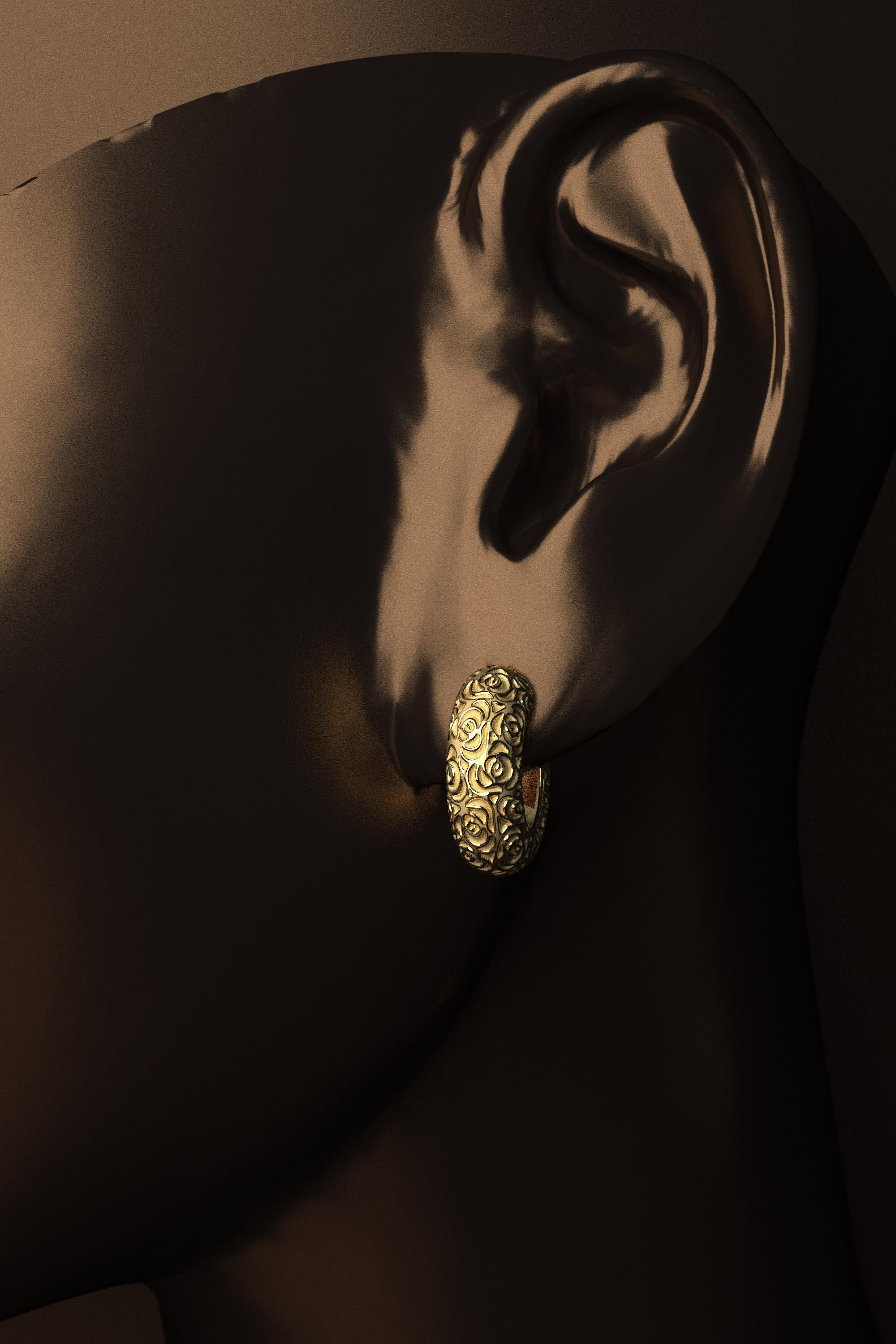 Women's 18k Gold Half Hoop Earrings, Oltremare Gioielli Gold Earrings Made in Italy For Sale