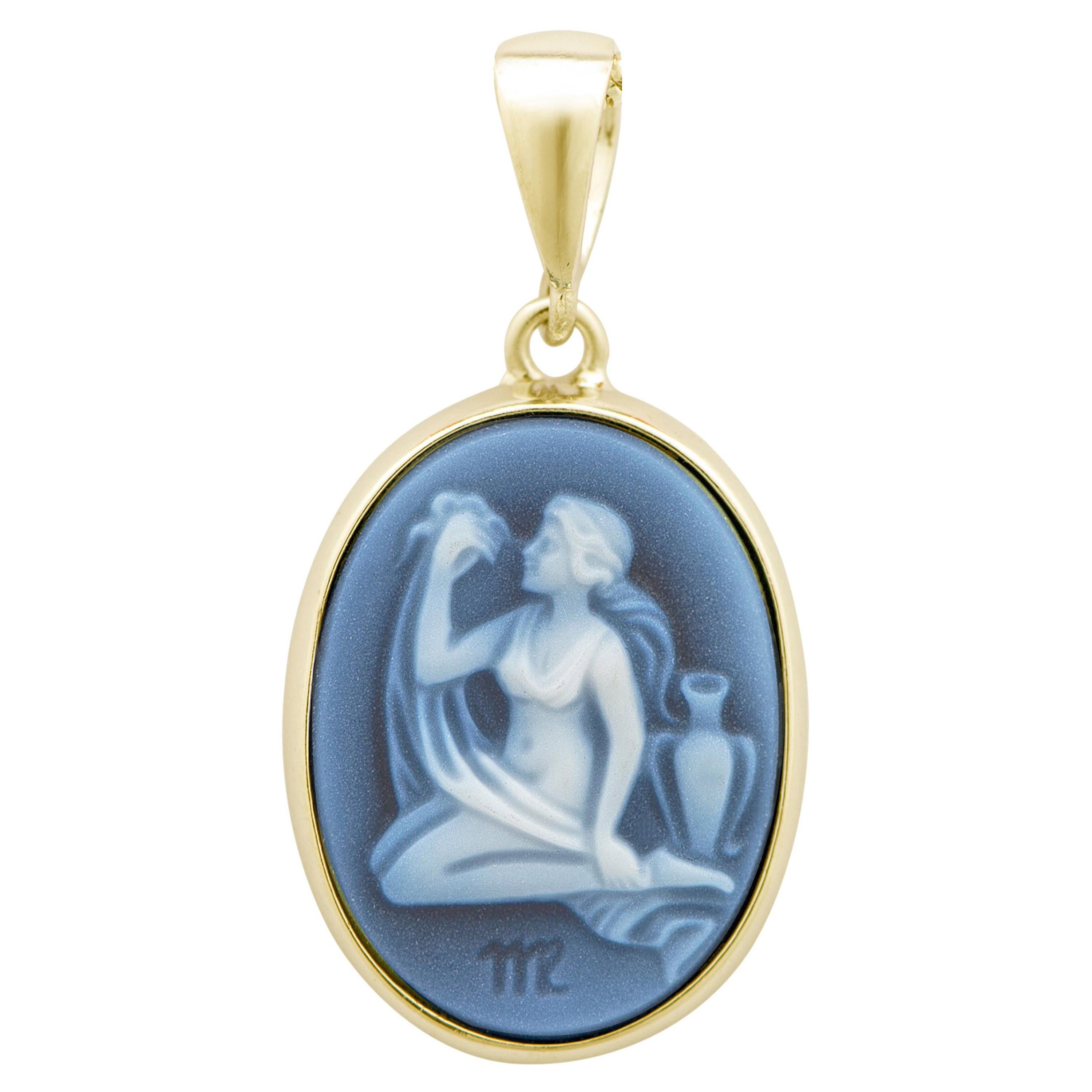 Collier en or 18K avec pendentif camée en agate, sculpté à la main, représentant la Vierge, le Zodiac
