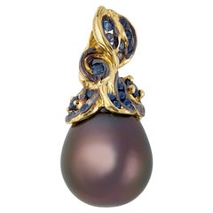 18K Gold Handmade Tahiti Pearl Sapphire Demantoid Pendant with a Gift Chain