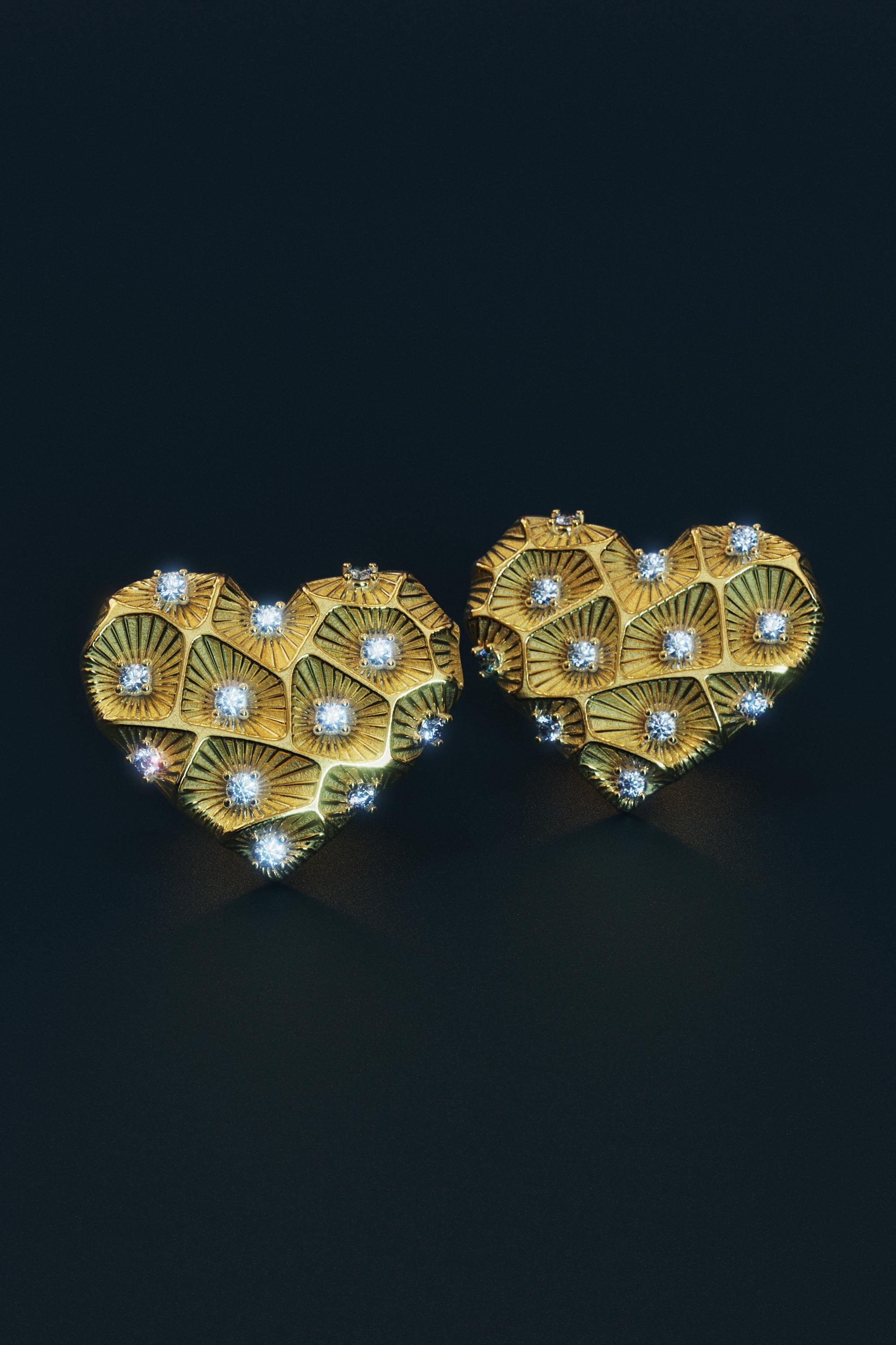 18k Gold Heart Diamond Stud Earrings With Coral Texture - Italian Jewelry For Sale 1