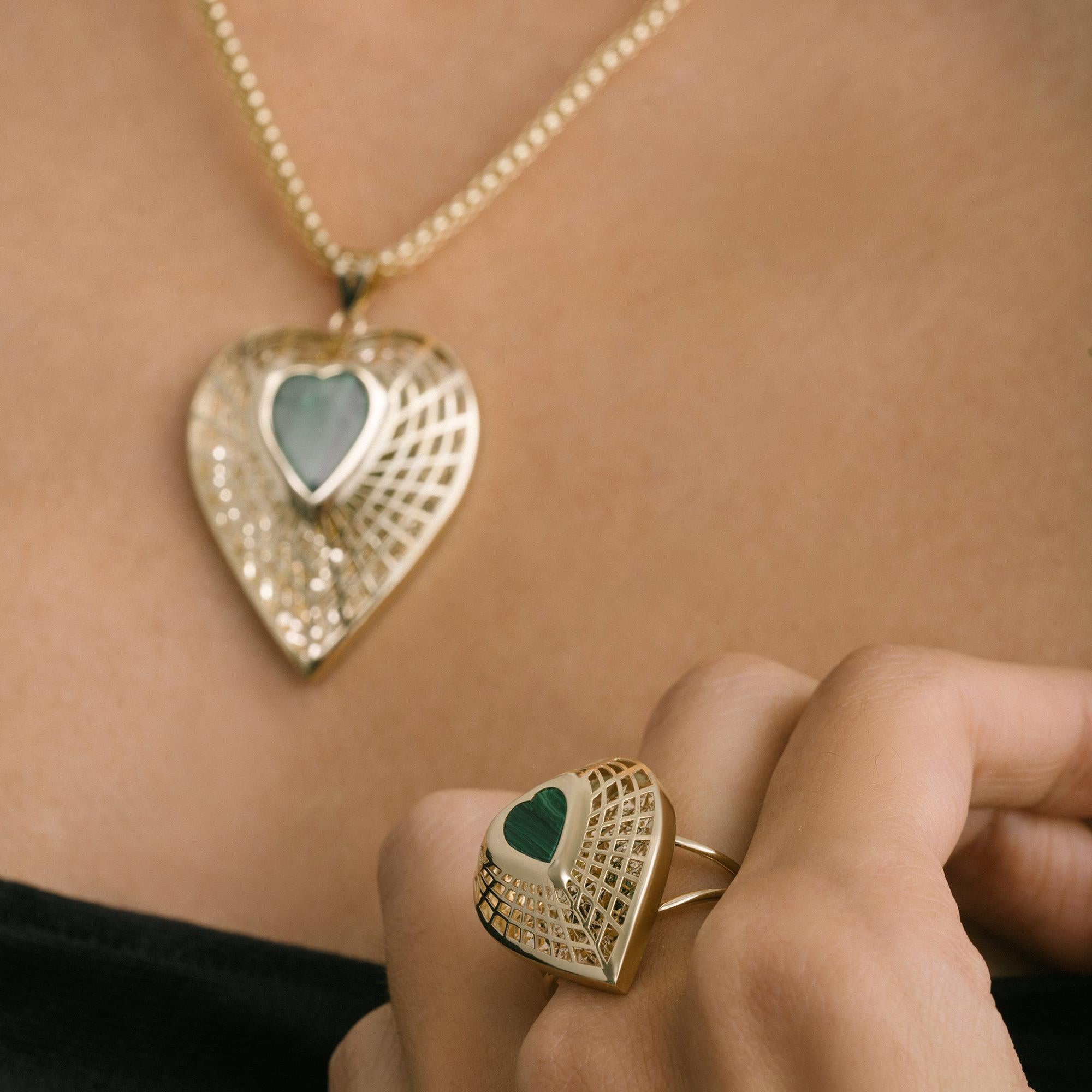 Bague en or 18K avec cœur en malachite - Bijoux de créateur en or massif avec déclaration Pour femmes en vente
