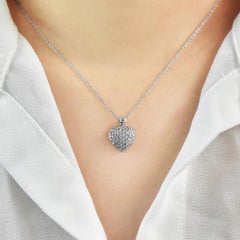 18k Gold Heart Shaped Diamond Pendant Heart Necklace