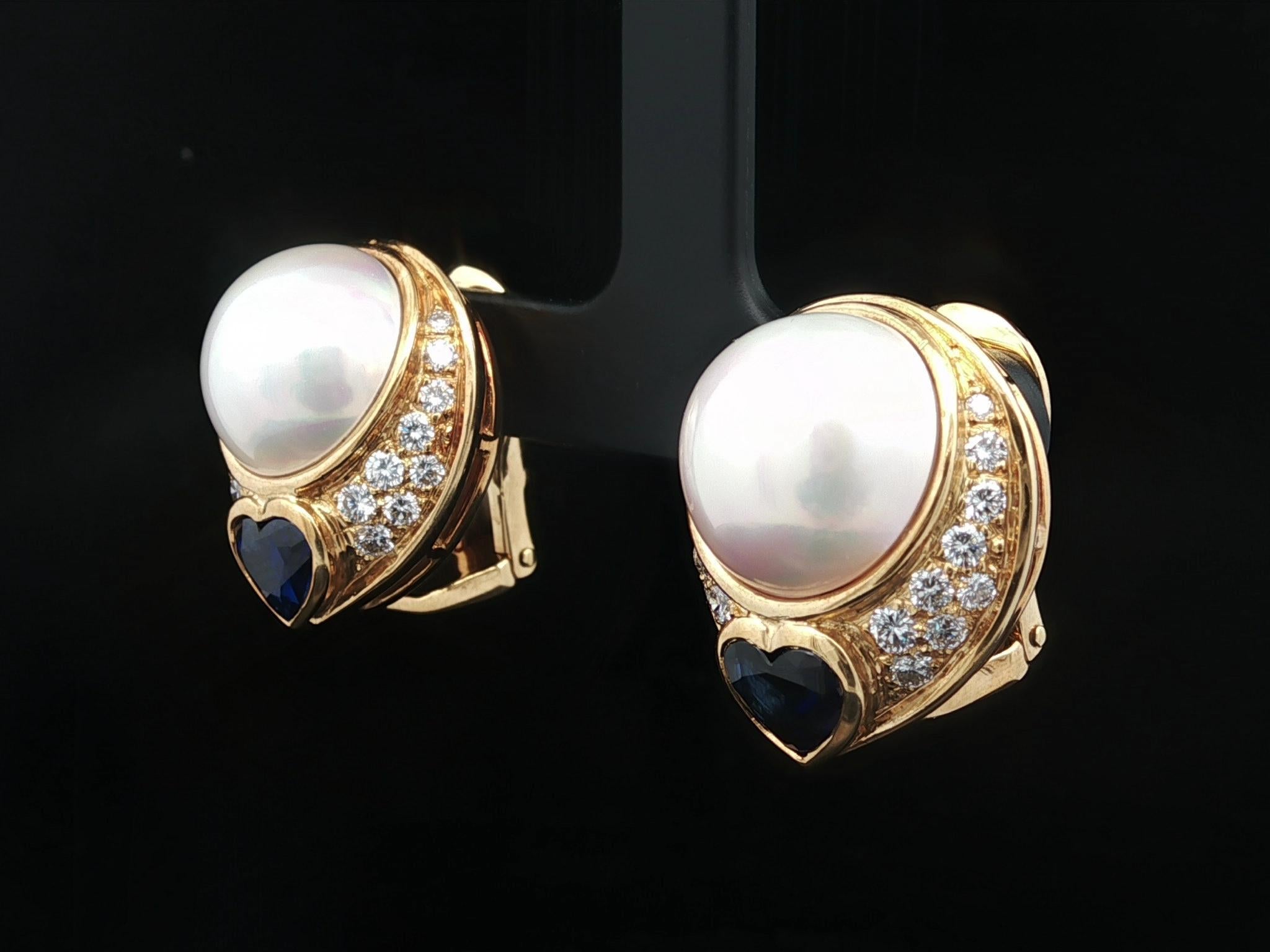 Boucles d'oreilles clips en or 18k avec perle Mabe, diamant et saphir en forme de coeur en vente 4