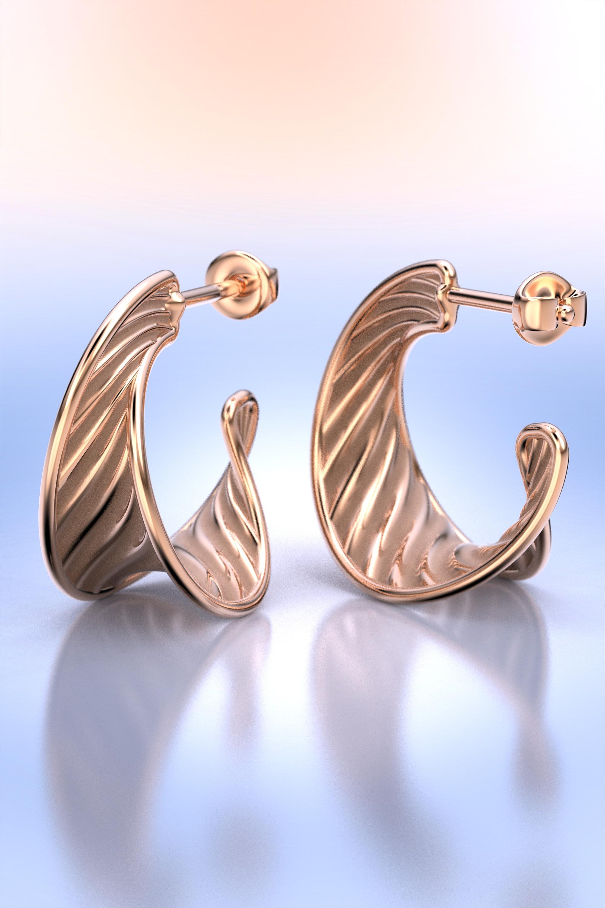 18k Gold Hoop Earrings Designed and Crafted in Italy For Sale 2