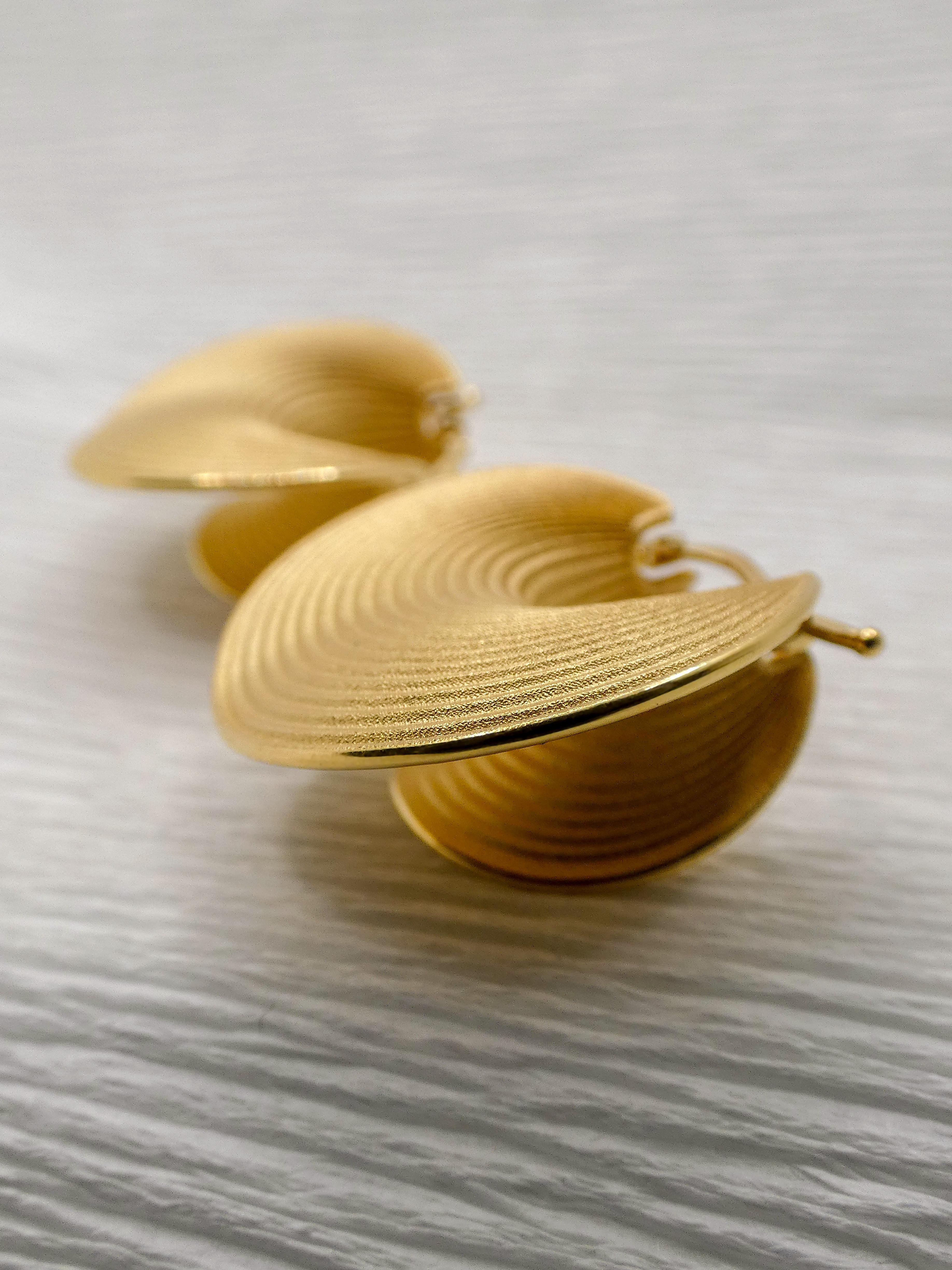 Oltremare Gioielli-Ohrringe aus 18 Karat Gold mit Creolen, hergestellt in Italien im Zustand „Neu“ im Angebot in Camisano Vicentino, VI