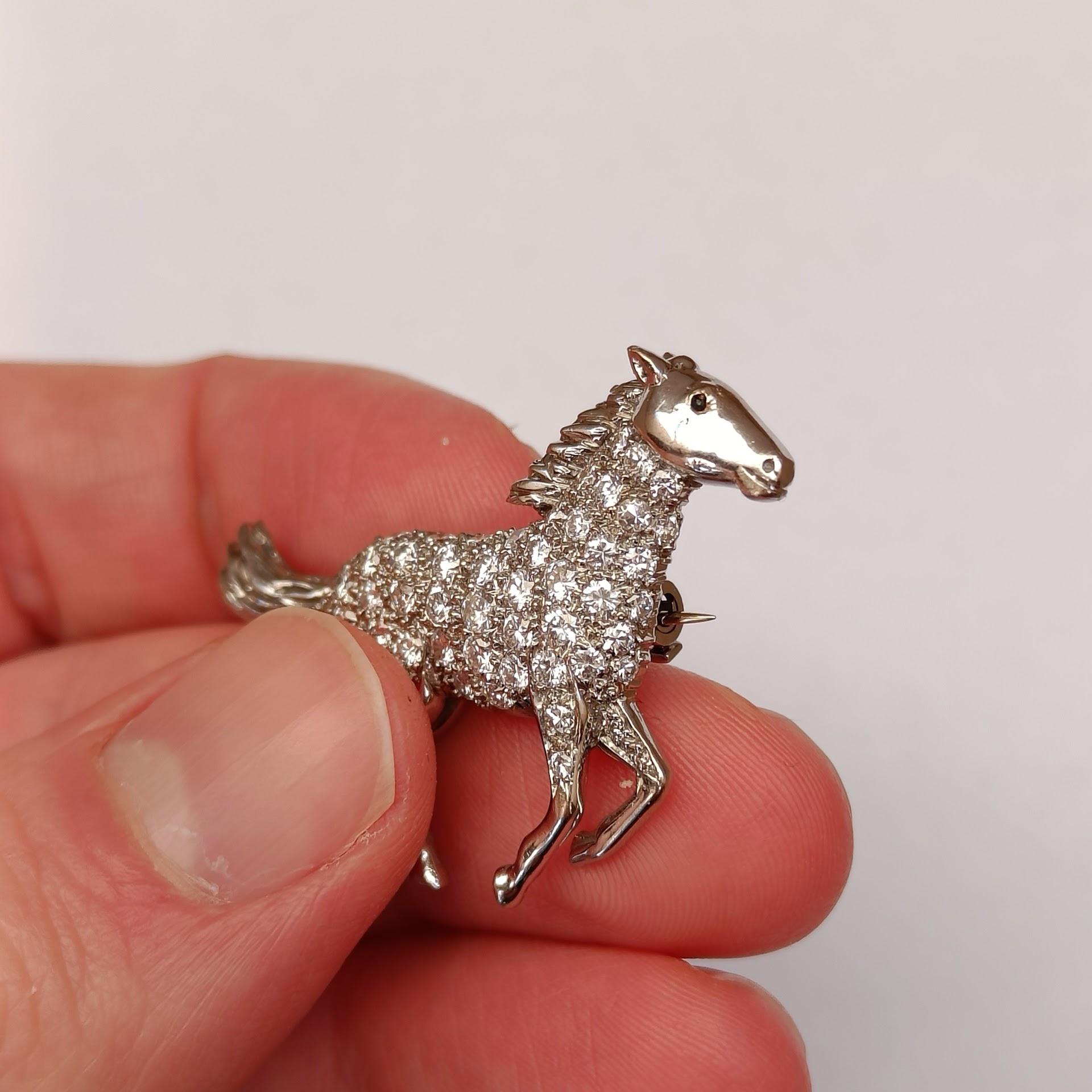 Brilliant Cut 18k Gold Horse Brooch Pin with Diamond Pavé - E. Wolfe & Co, London For Sale