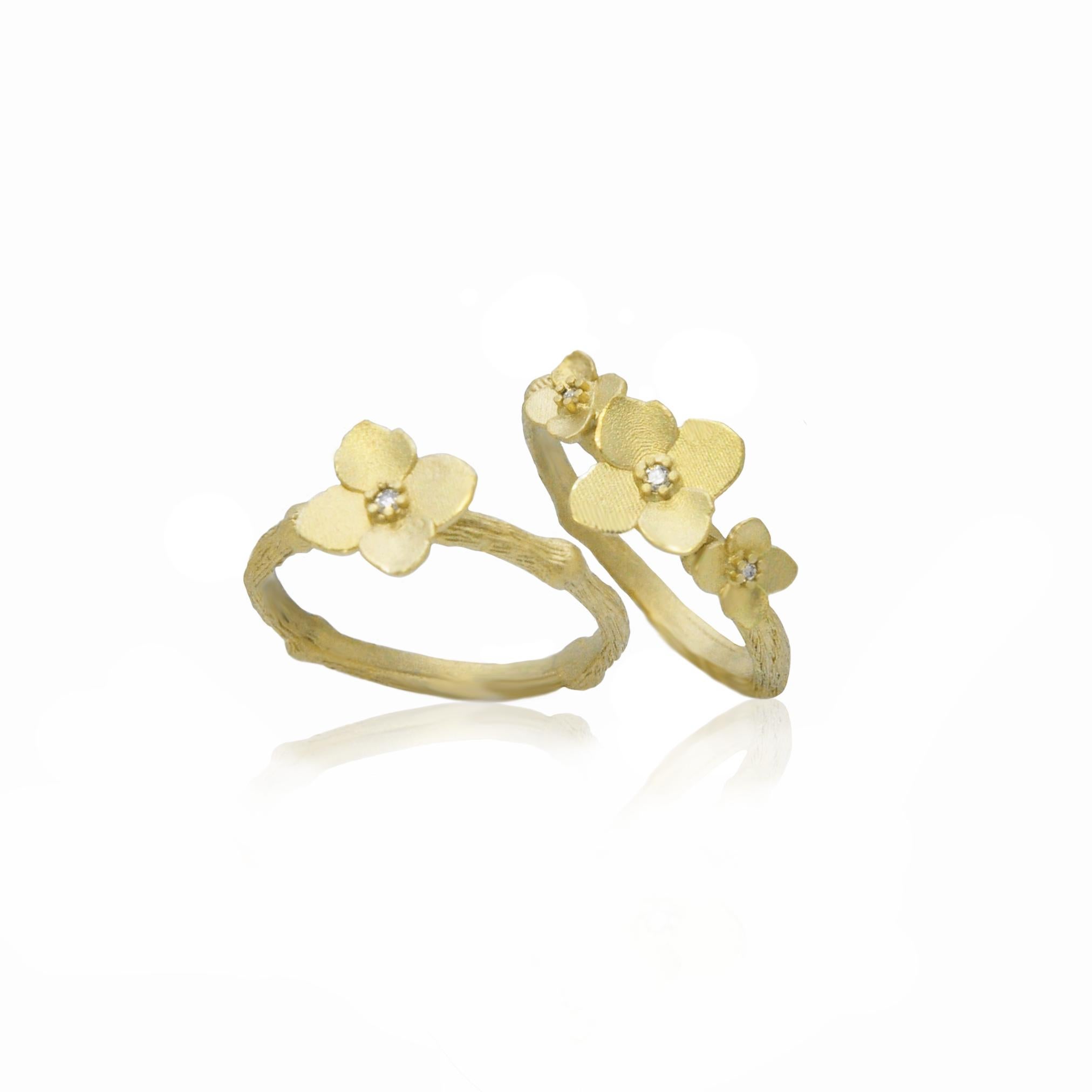 For Sale:  18k Gold Hydrangea Branch Ring with White Diamond Center 2