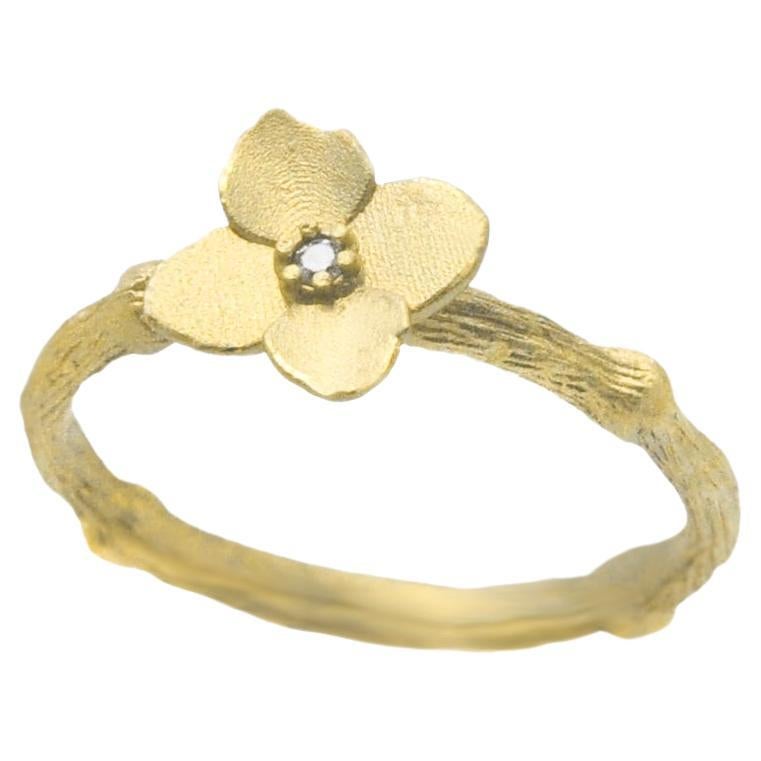 18k Gold Hydrangea Branch Ring with White Diamond Center