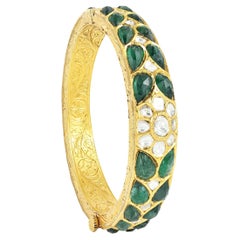 Bracciale Polki in oro 18 carati con smeraldo indiano e diamante naturale con incisione sul retro