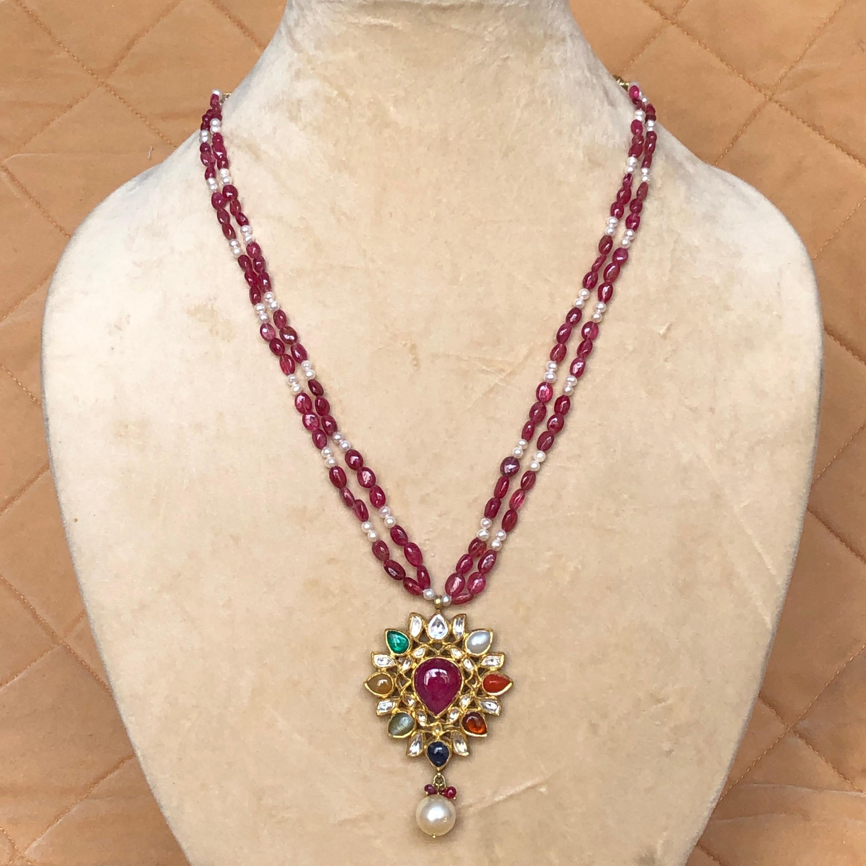 Pendente indiano Jadau navratna polki in oro 18K  Ciondolo Kundan Meena polki in vendita 3
