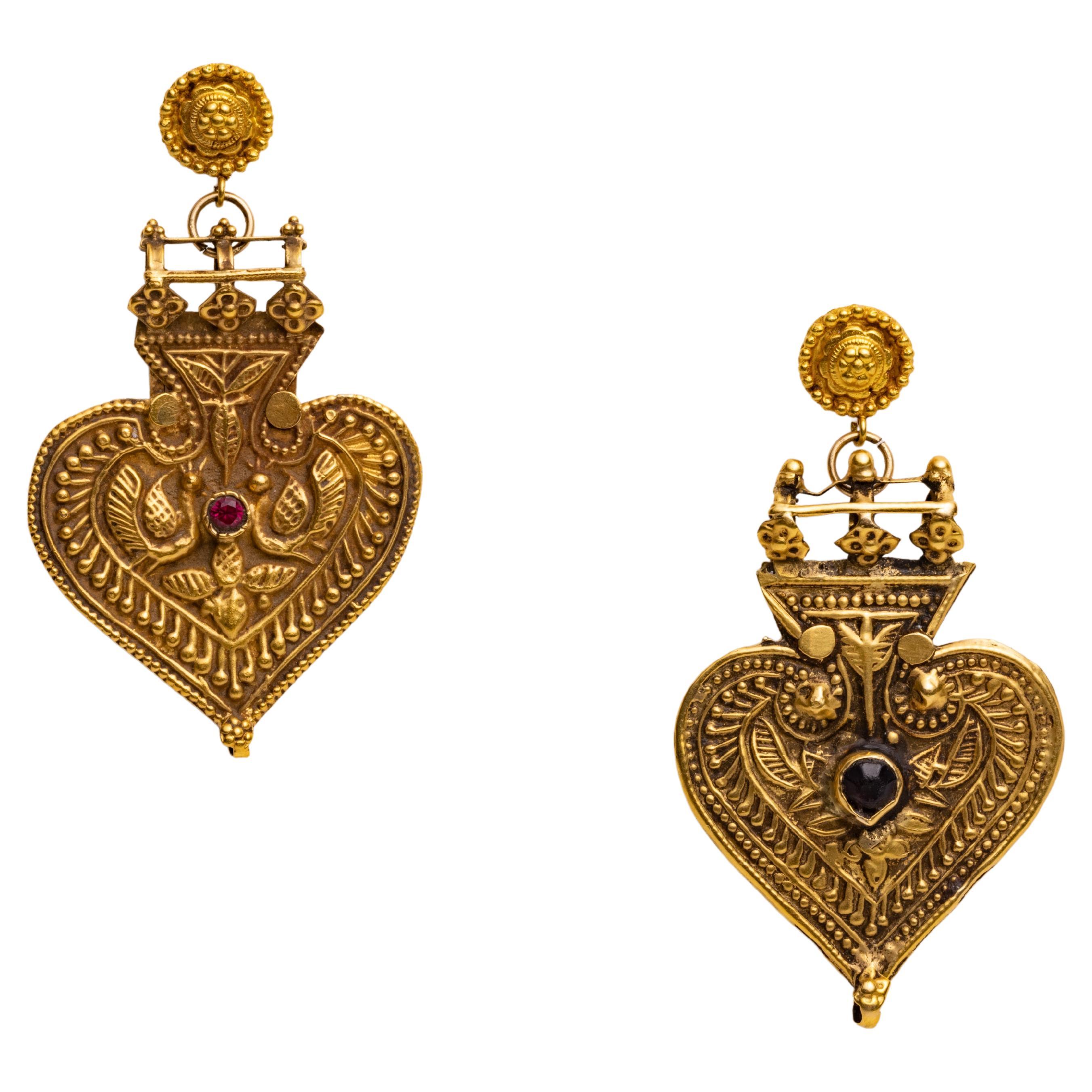 18K Gold Indian Pendant Dangle Earrings For Sale
