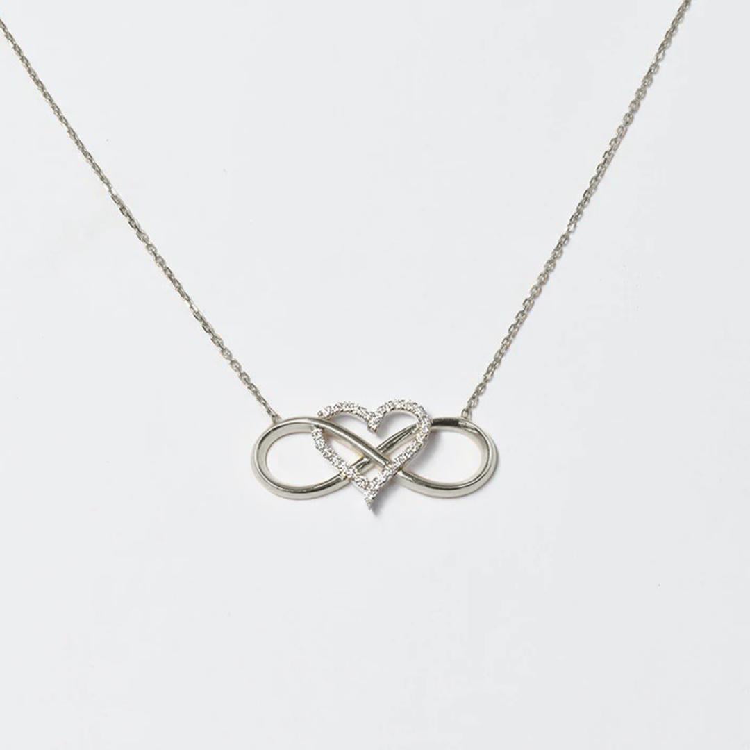 Modern 18k Gold Infinity Heart Necklace Diamond Heart Necklace Valentine Jewelry For Sale