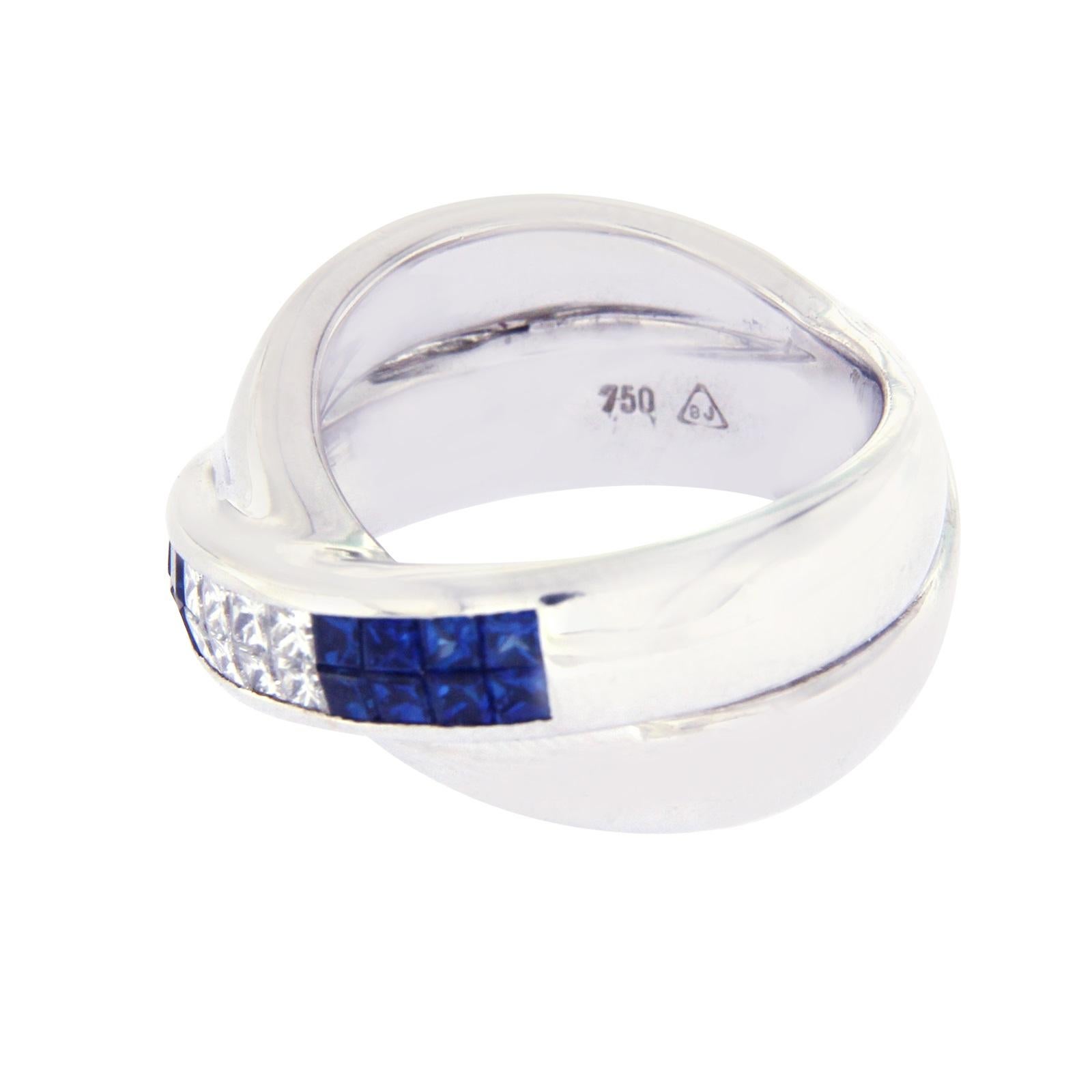 18k Gold Invisible Setting 0.43 Ct Diamonds 0.85 Ct Blue Sapphire Ring In Excellent Condition For Sale In Los Angeles, CA