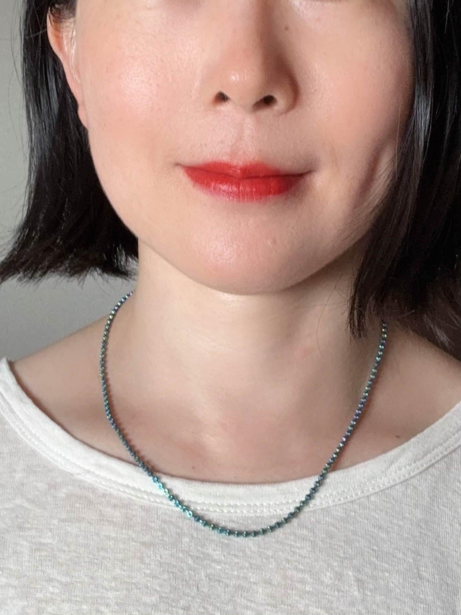Collana di perle arcobaleno iridescenti in oro 18K 6g+ 17,75