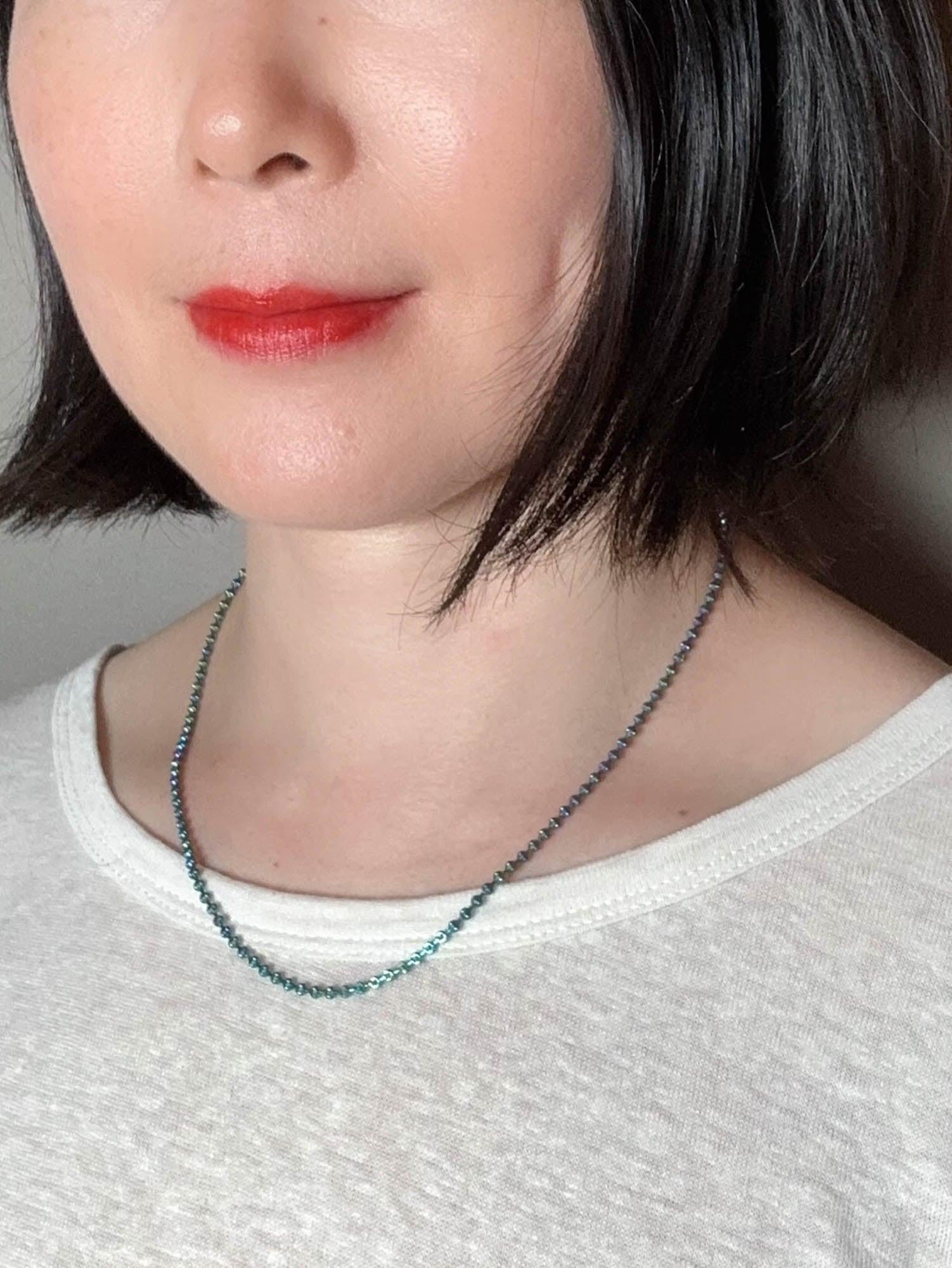 Collana di perle arcobaleno iridescenti in oro 18K 6g+ 17,75