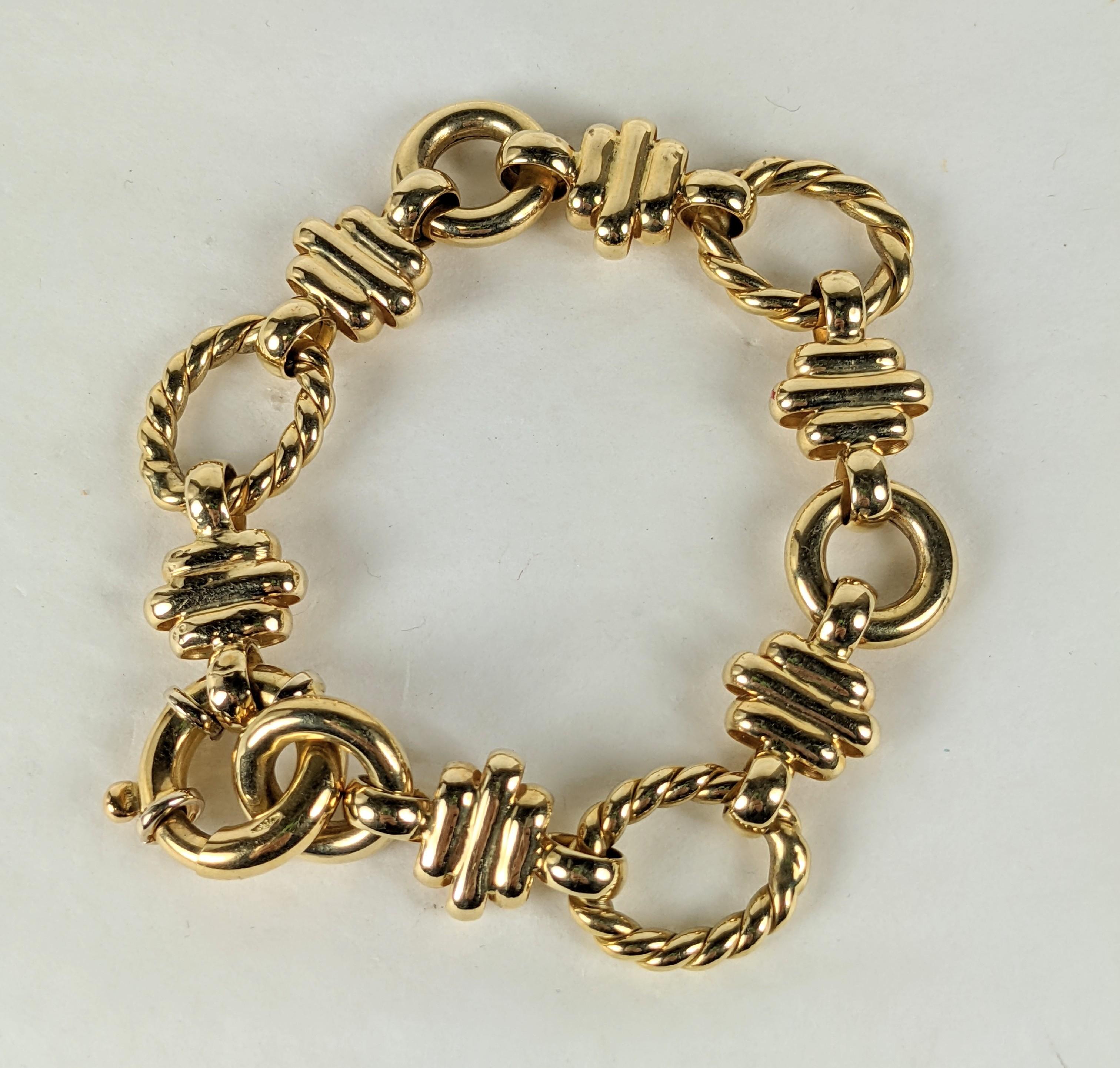 18K Gold Italian Twisted Loop Link Bracelet In Excellent Condition For Sale In New York, NY