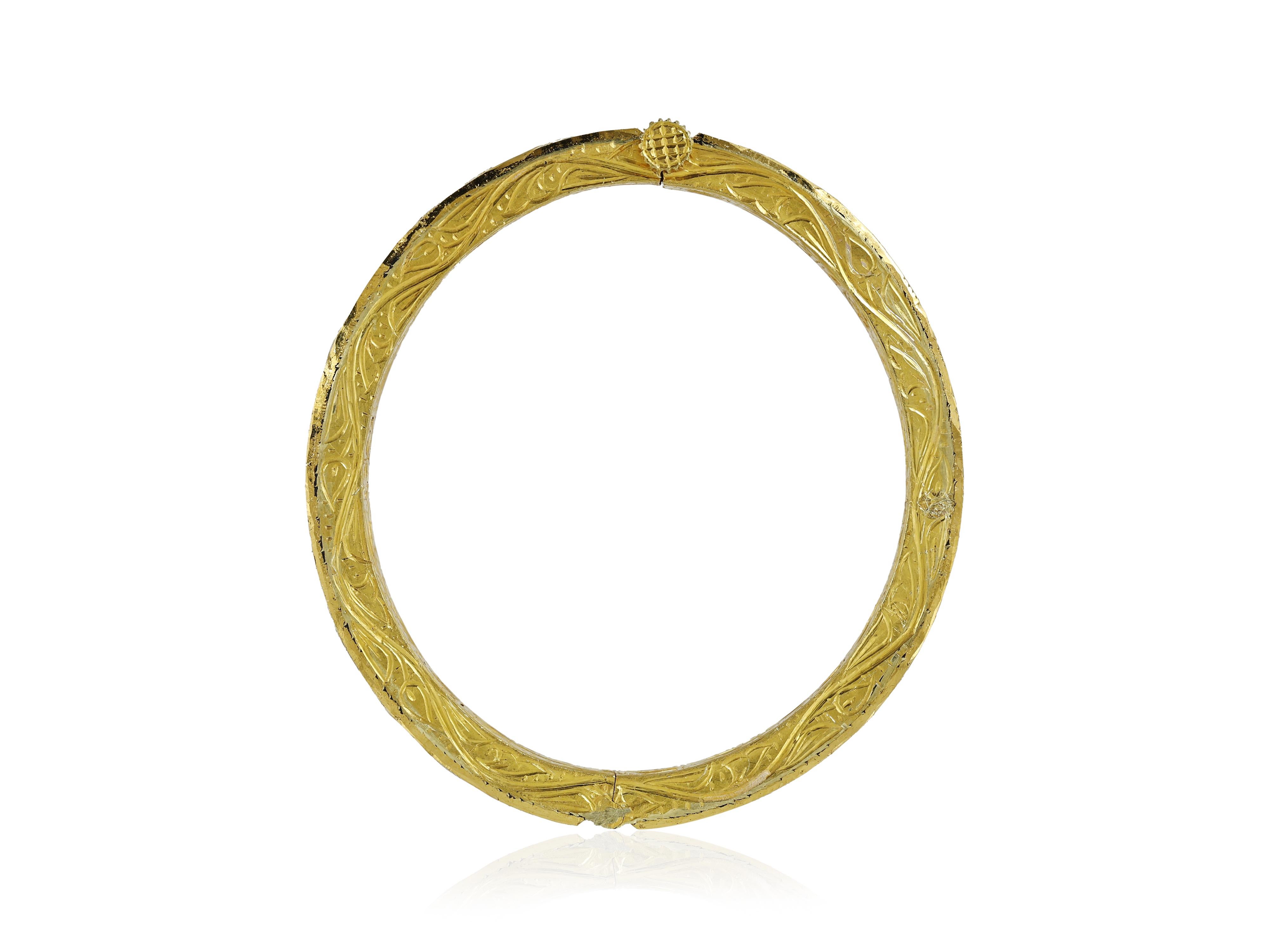 18K Gold Jadau Diamant Polki Armreif für indische Hochzeiten  Kundan-Polki-Armreifen im Zustand „Neu“ im Angebot in Bangkok,, TH