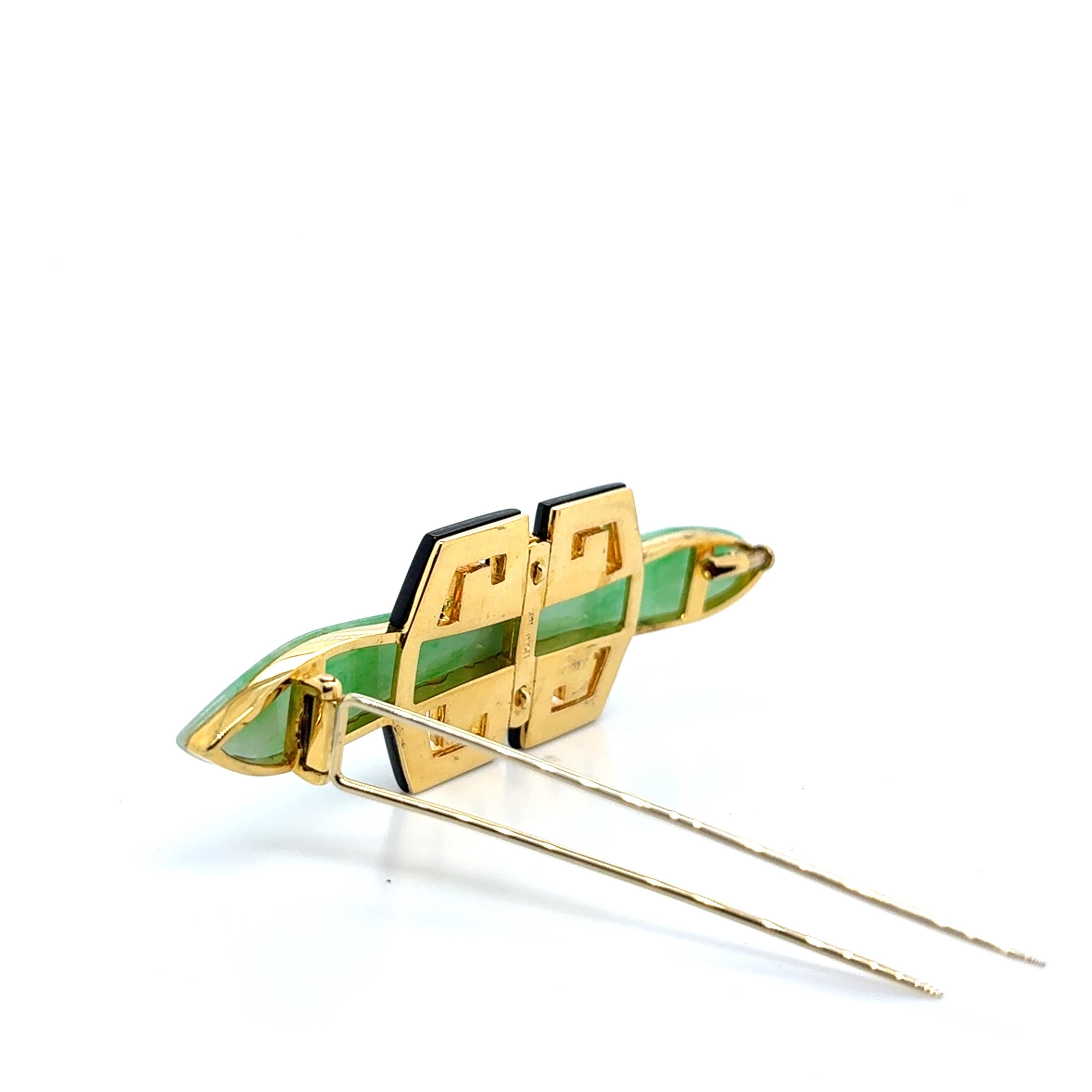 Spilla in oro 18k con giada e diamanti in vendita 2