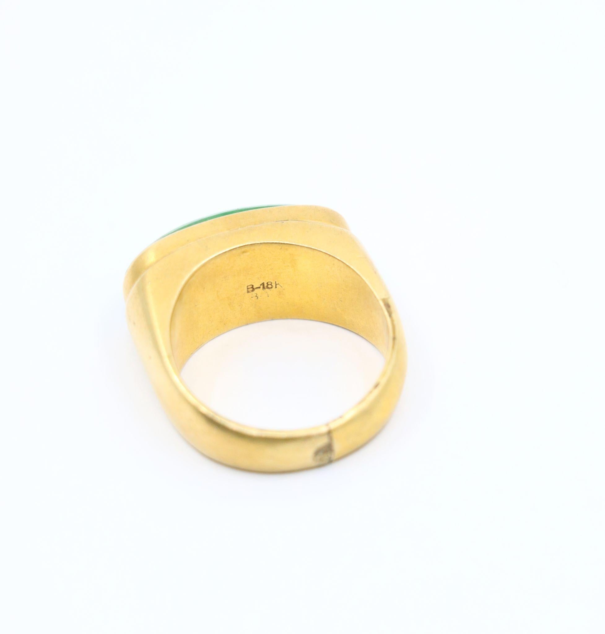 Anello di giadeite in oro 18K in vendita 4