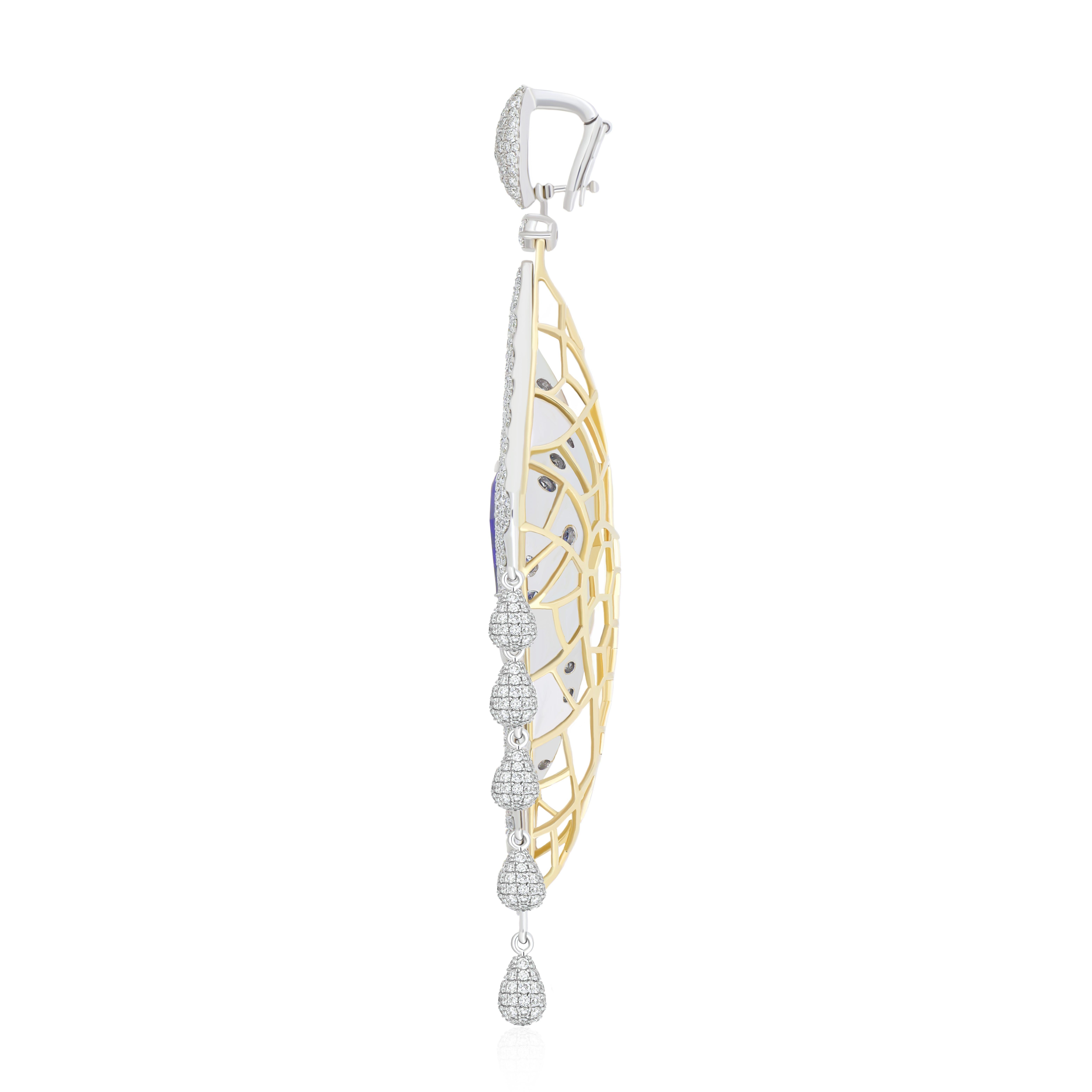 18K Gold Jewelry, Hand-Craft Jewelry, Tanzanite & Diamond Pendant for Party Wear For Sale 5