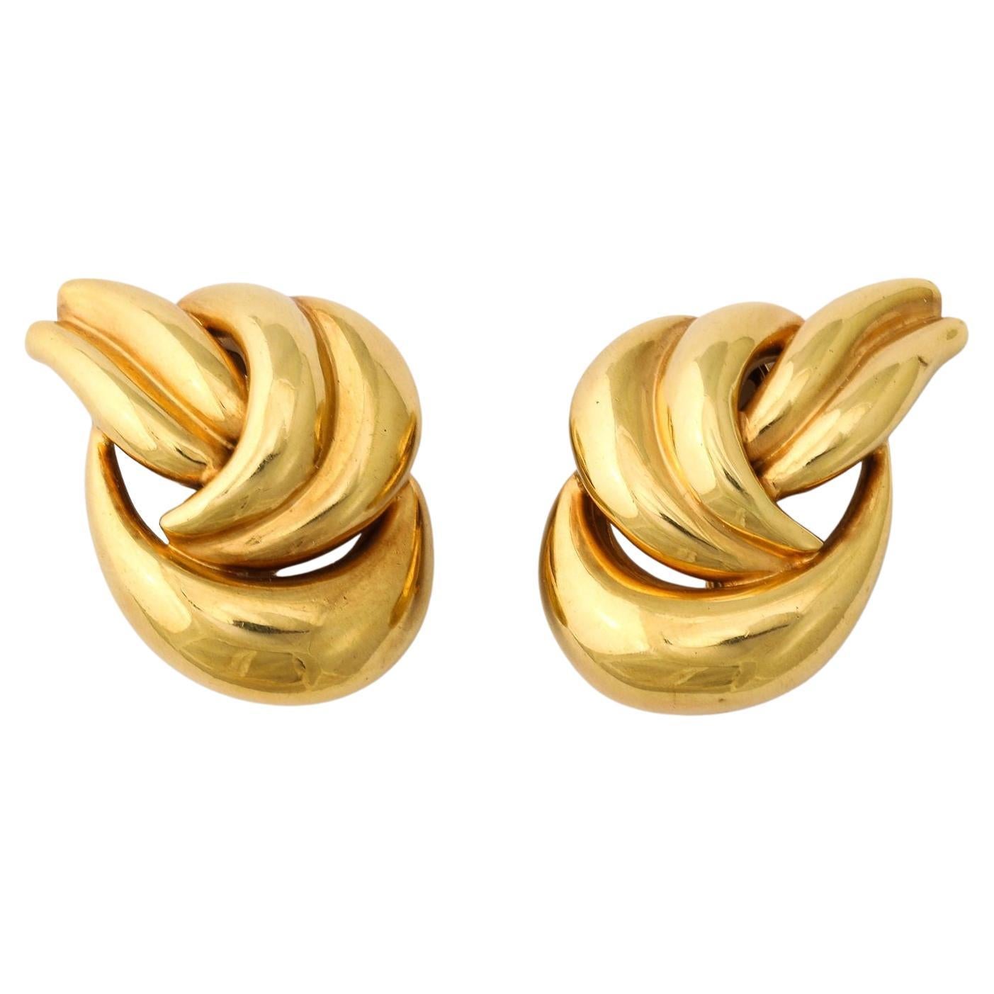 Classic Vintage 18k Gold Knoten-Ohrringe im Angebot