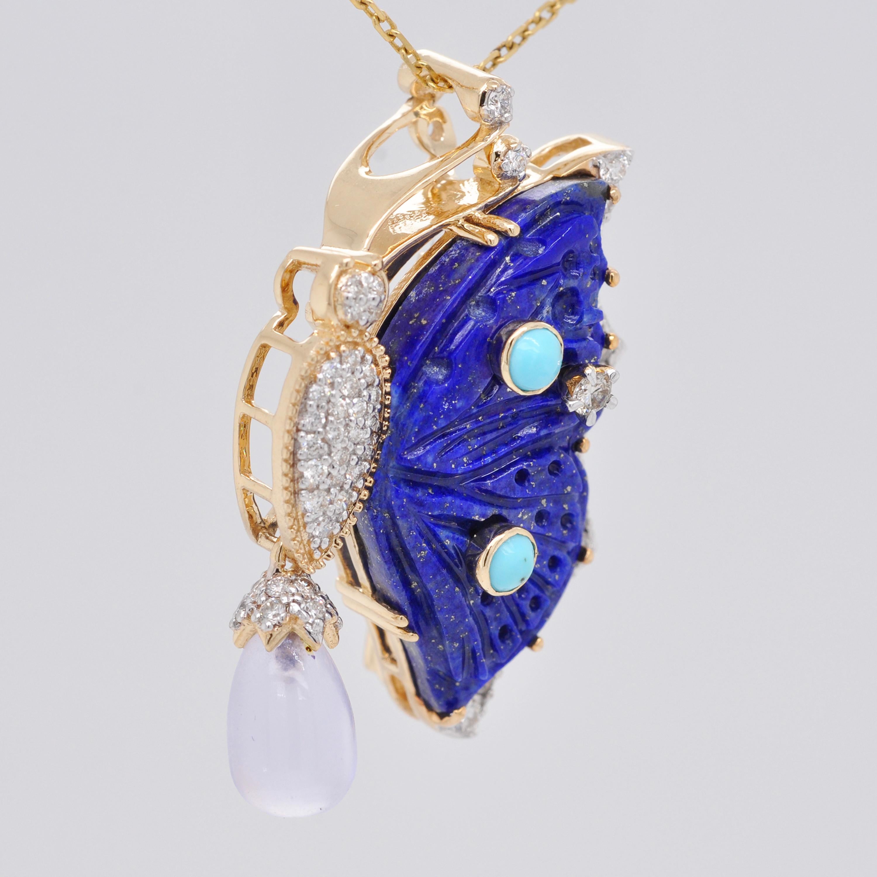 Taille mixte Broche pendentif papillon sculpté en or 18 carats, lapis-lazuli et turquoise en vente