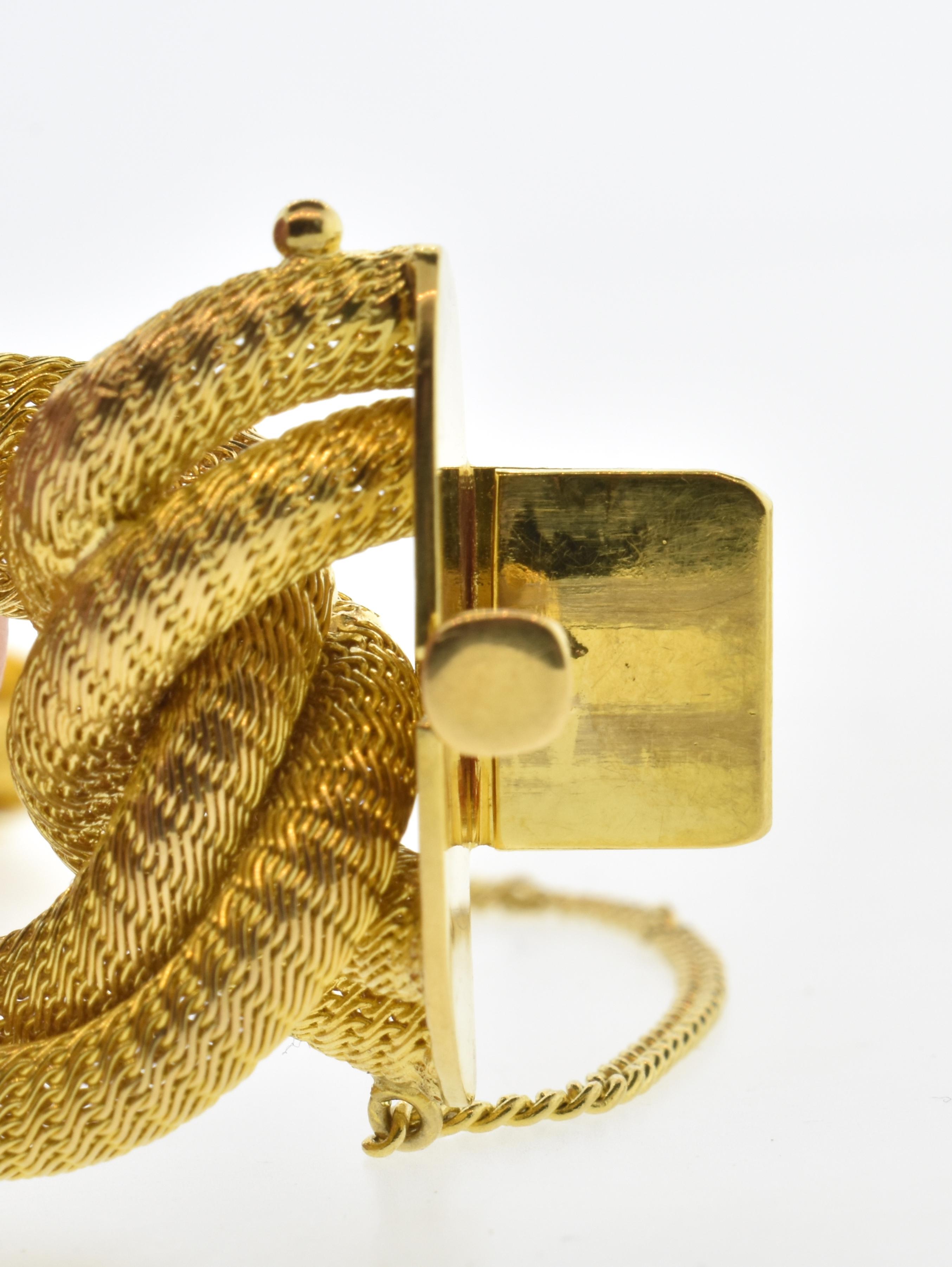 18 Karat Gold Large Bracelet, circa 1960 5