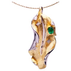 Broche/Pendentif en or 18K à motif de feuilles avec émeraude naturelle et diamant