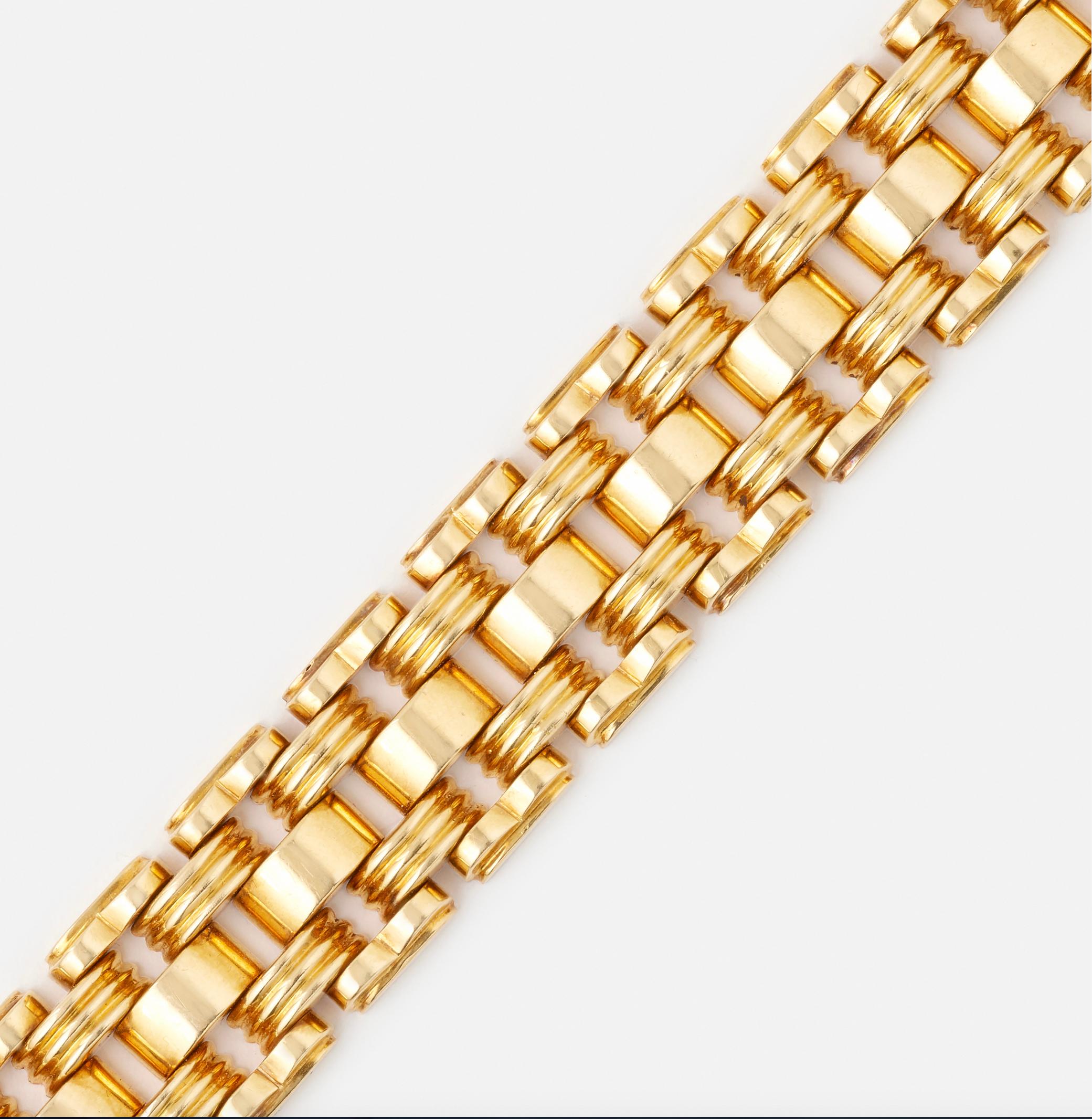 Contemporary 18k Gold Link Bracelet For Sale