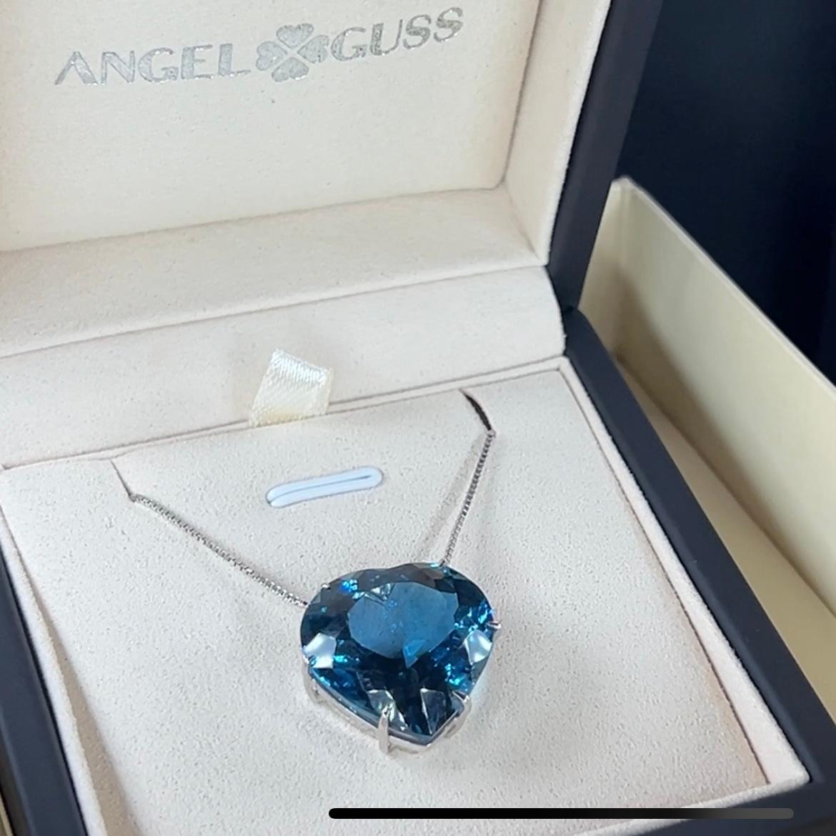 18K Gold London Topaz Necklace (Substantial Gold Weight) For Sale 3