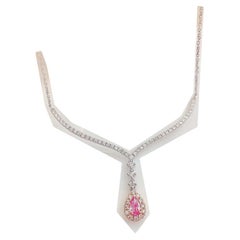Collier de luxe en or 18 carats avec d'exquis diamants blancs et roses en forme de larme V