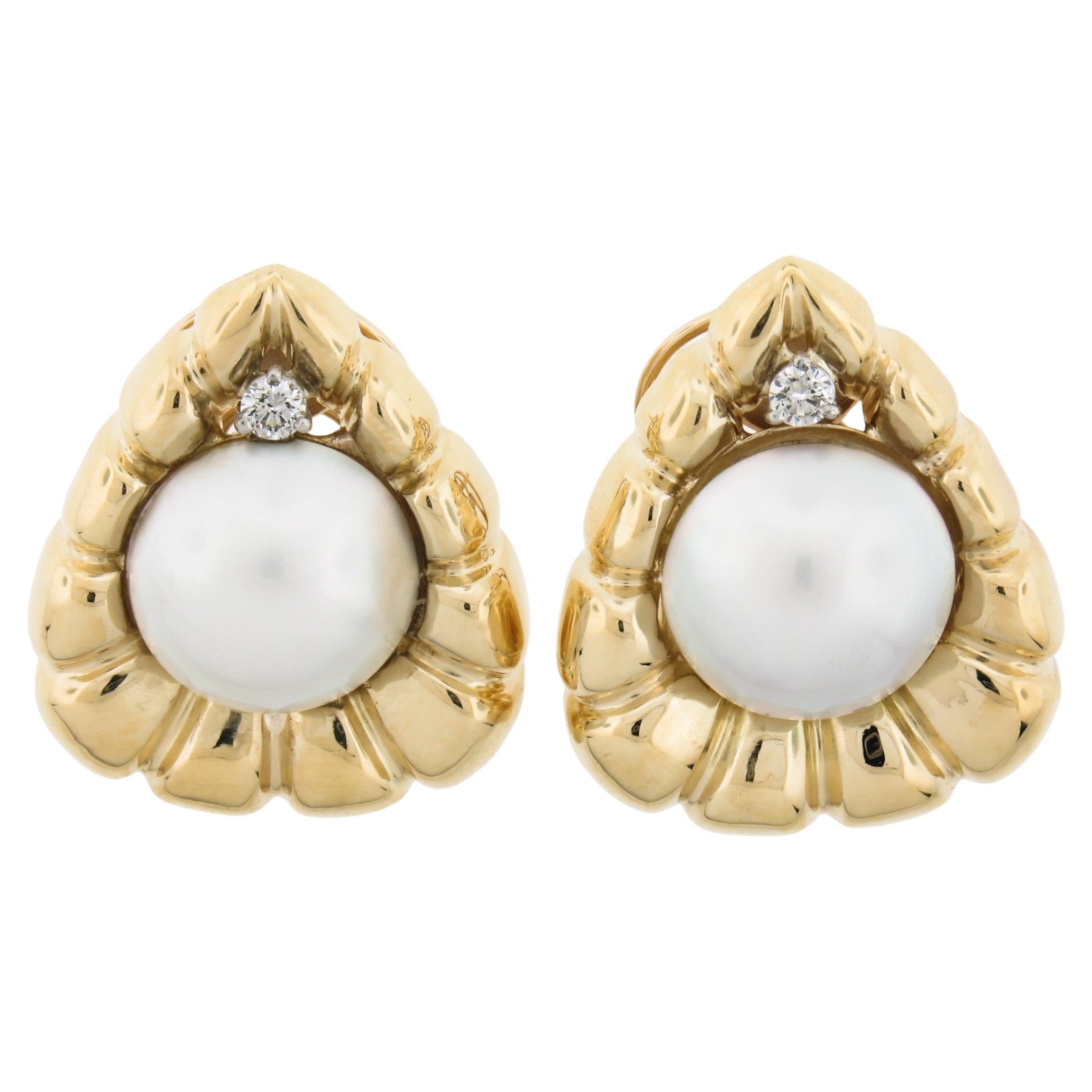 18K Gold Mabe Pearl & Diamond Polished Scalloped Large Teardrop Omega Earrings For Sale