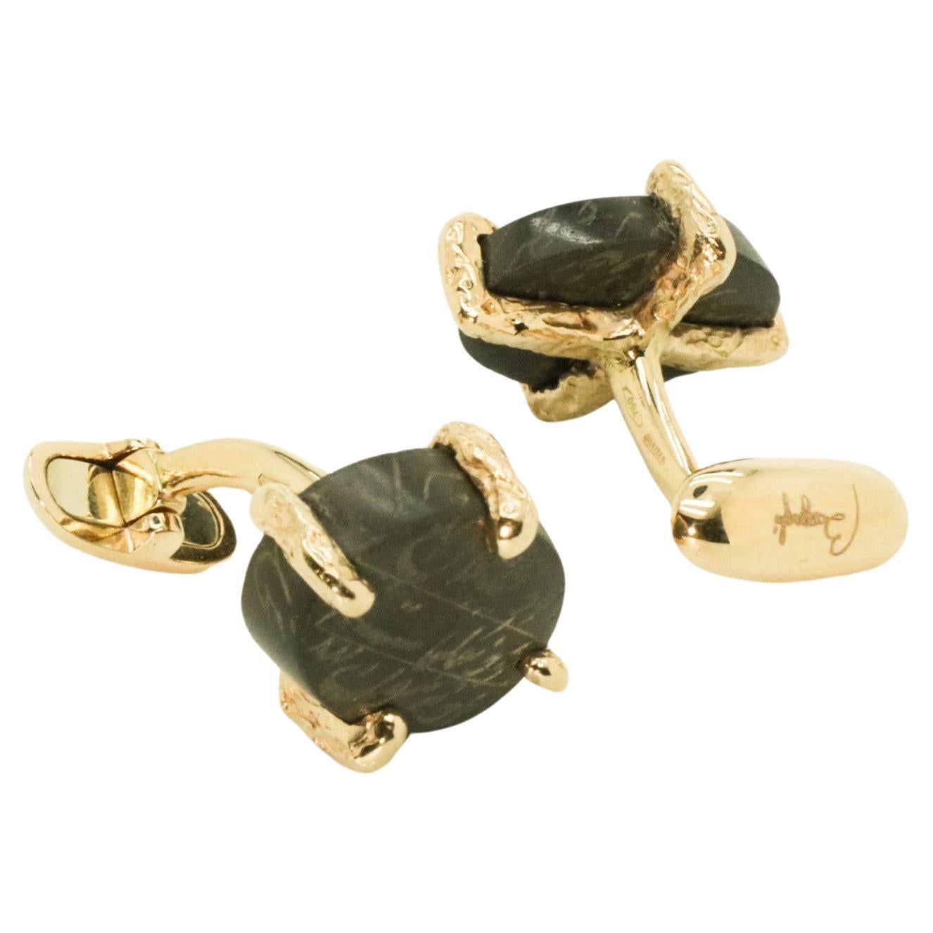 what are cufflinks made of