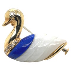 18k Gold Malachite White Onyx and Diamond Duck Pin 18k Gold Malachite White Onyx and Diamond Duck Pin