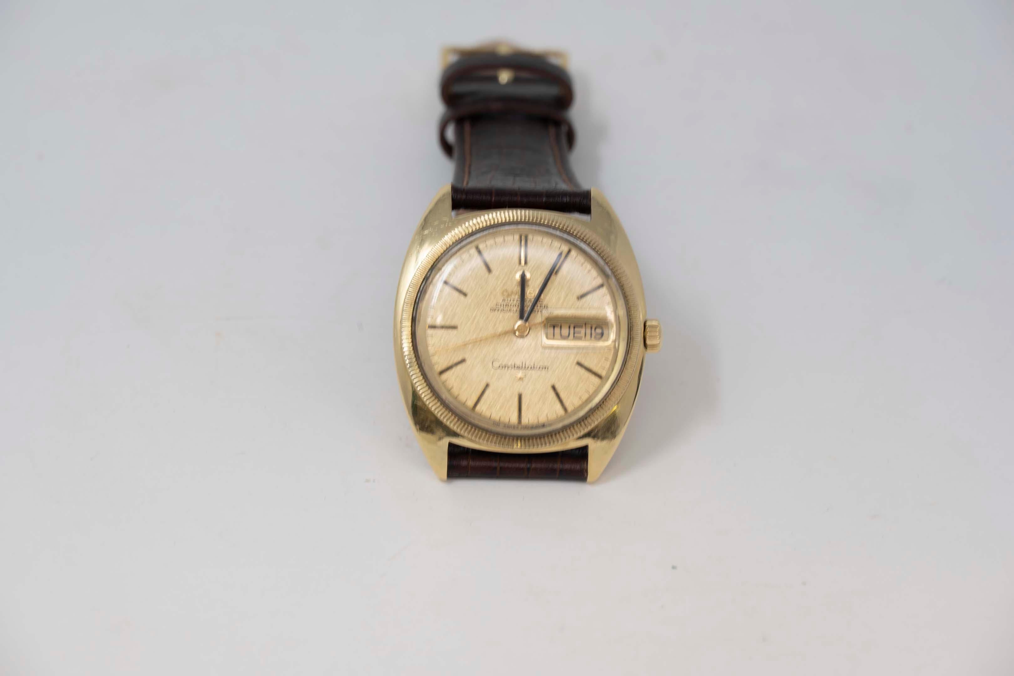 18k Gold Men's Watch Omega Constellation Chronometer For Sale 3