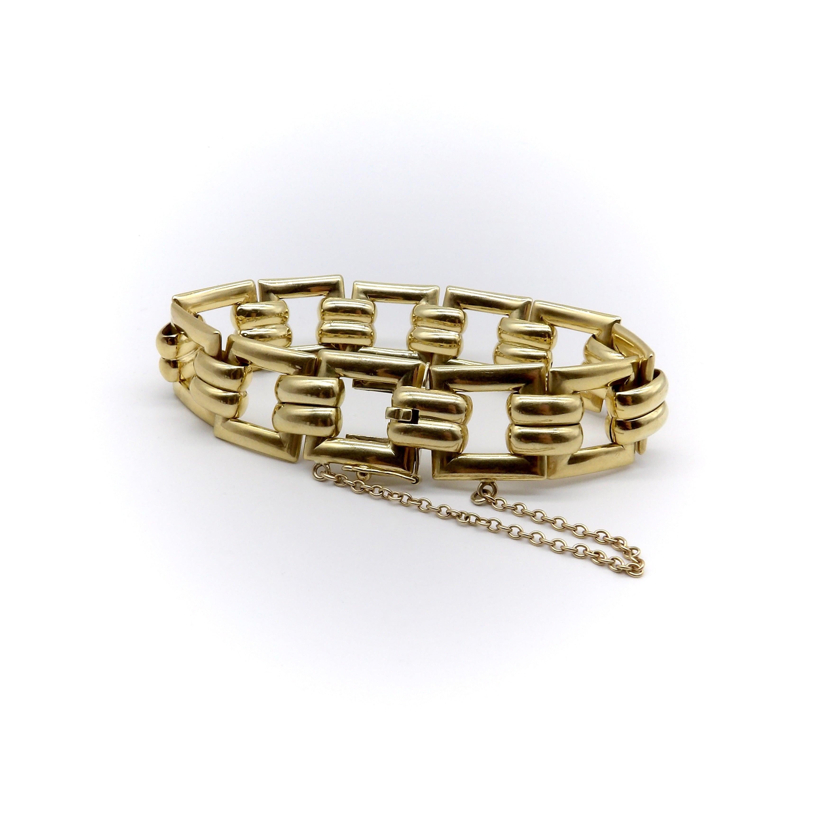 18K Gold Mid Century French Square Link Bracelet In Good Condition In Venice, CA