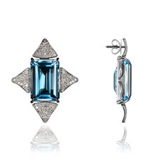 moderne Ohrringe aus 18K Gold mit natürlichem, lebhaftem, rechteckigem himmelblauem Topas