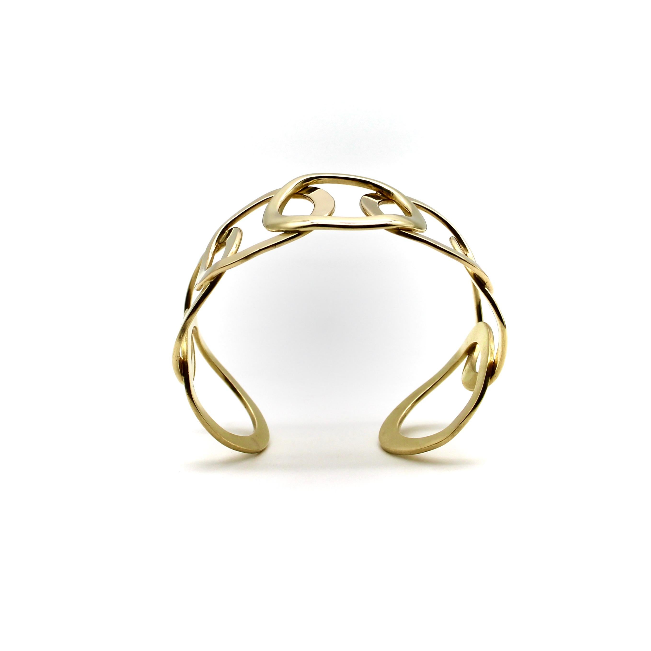 18K Gold Modernist Circle Motif Cuff Bracelet Circa 1970 For Sale 1