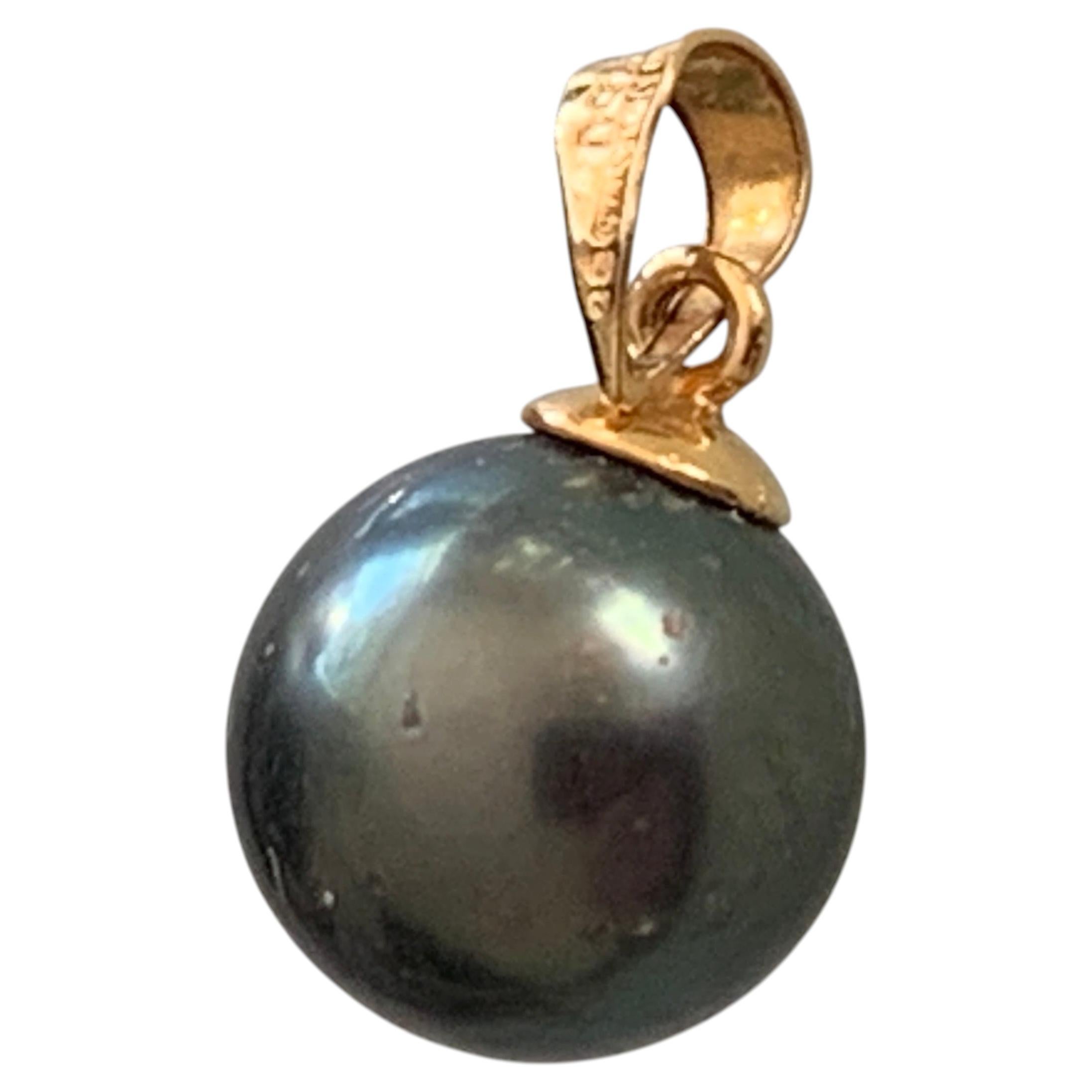 18k Gold Mounted Tahitian Pearl For Sale